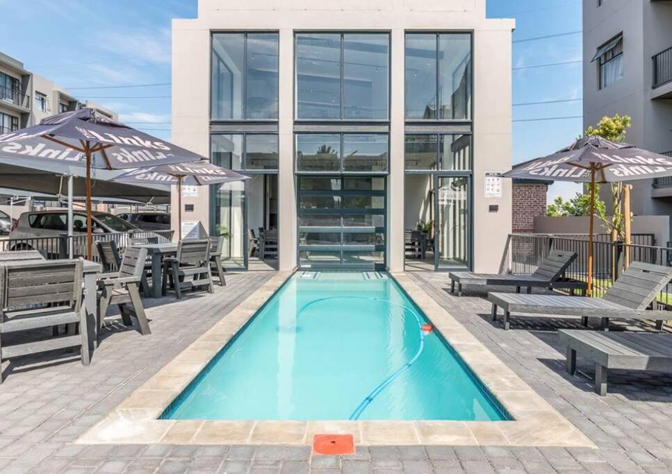 Apartment near Stellenbosch Winelands view 3