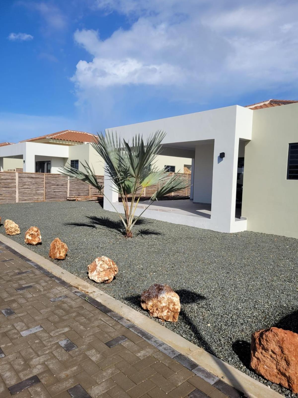 Villa Mambolicious