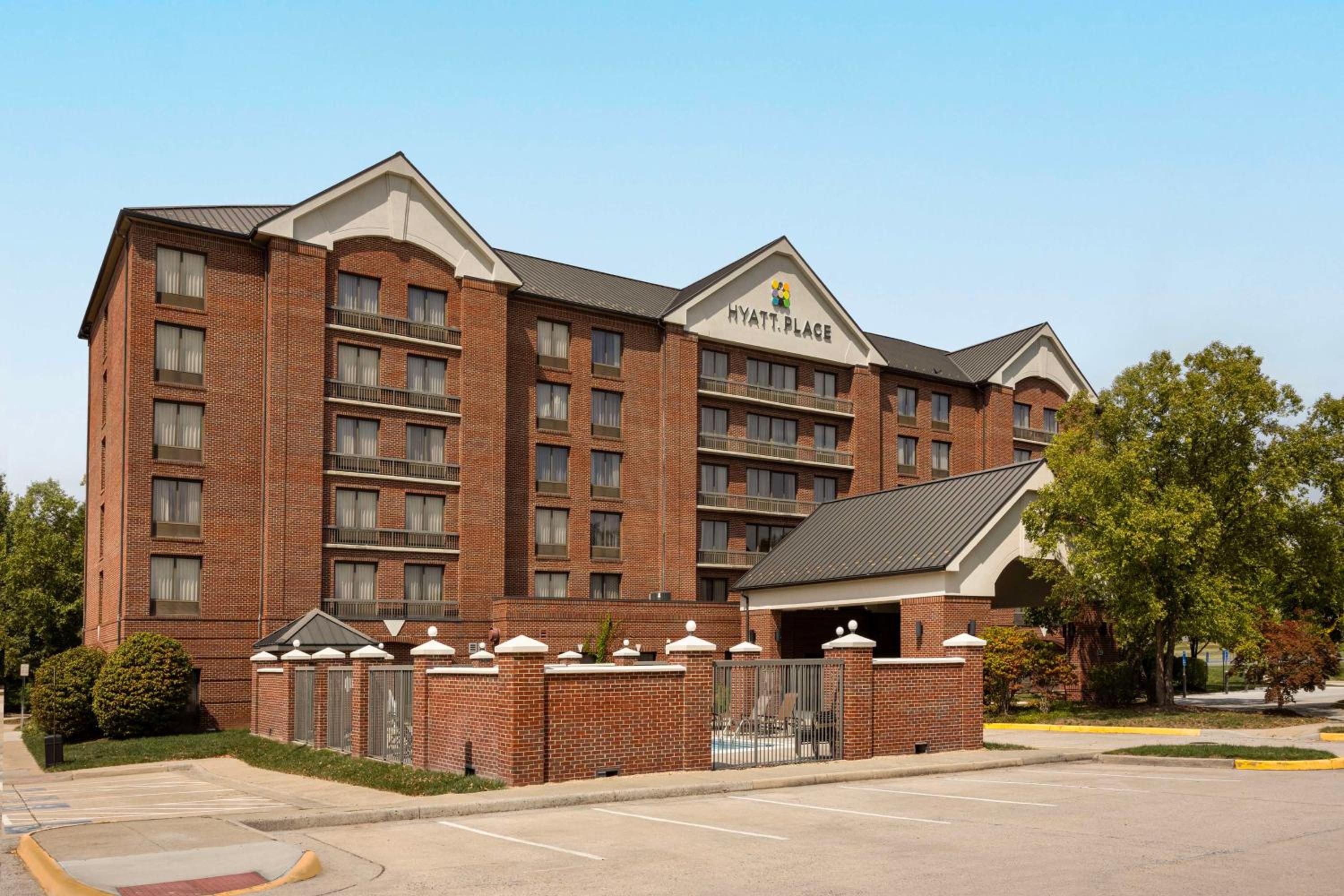 Hotel Hyatt Place Chantilly Dulles Airport South - Image 1