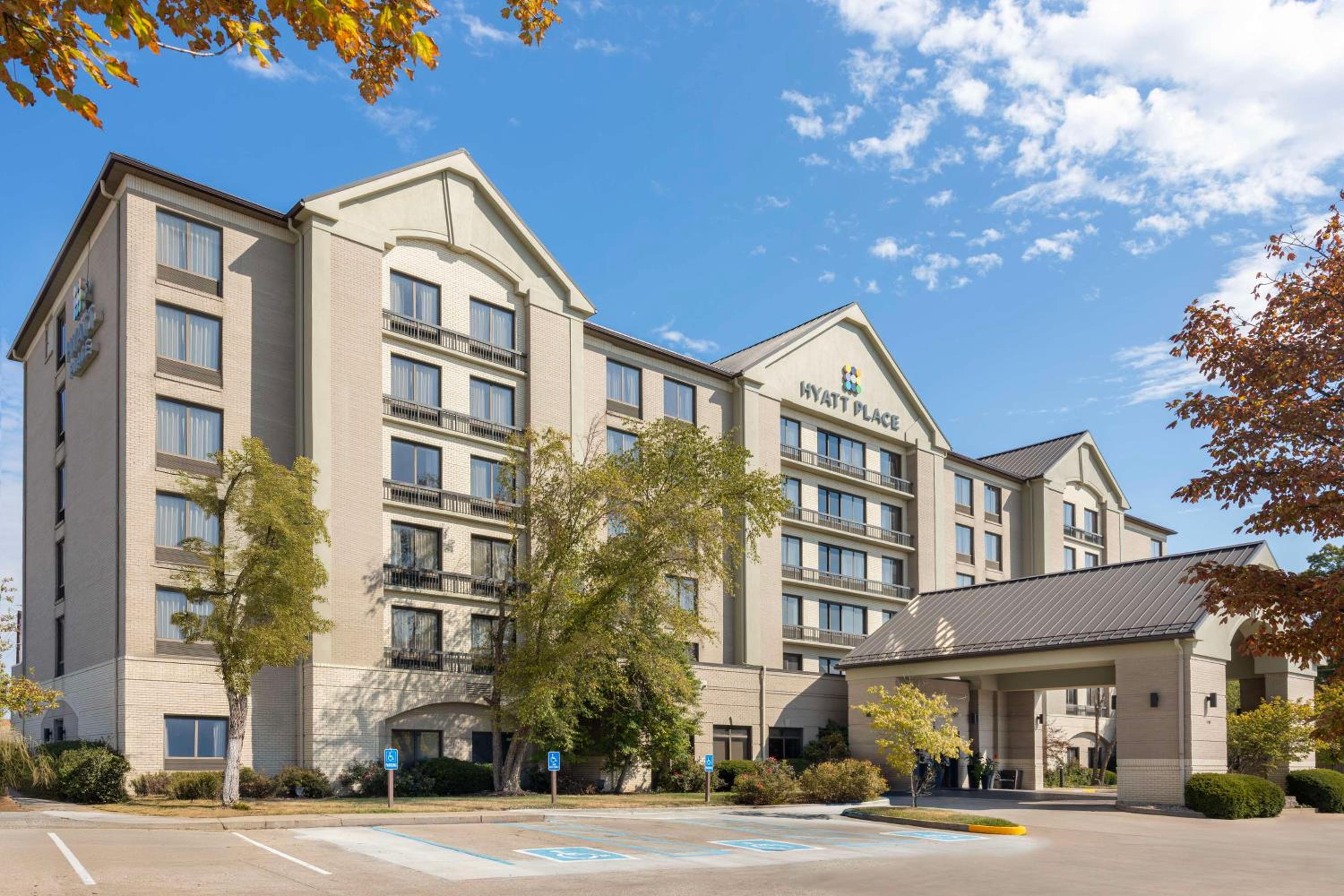 Hotel Hyatt Place Indianapolis Airport - Image 1