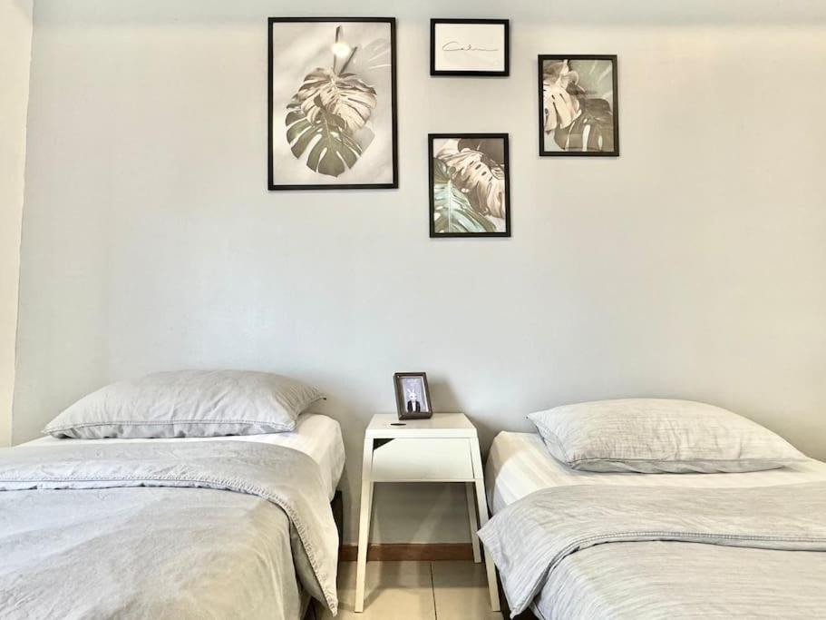 Tropicana 218 Macalister #Homely #Georgetown #Infinity Pool #Near island hospital #6pax #2BR 2bath #2Queen 2Single #Quality well maintained #Private host photo 3