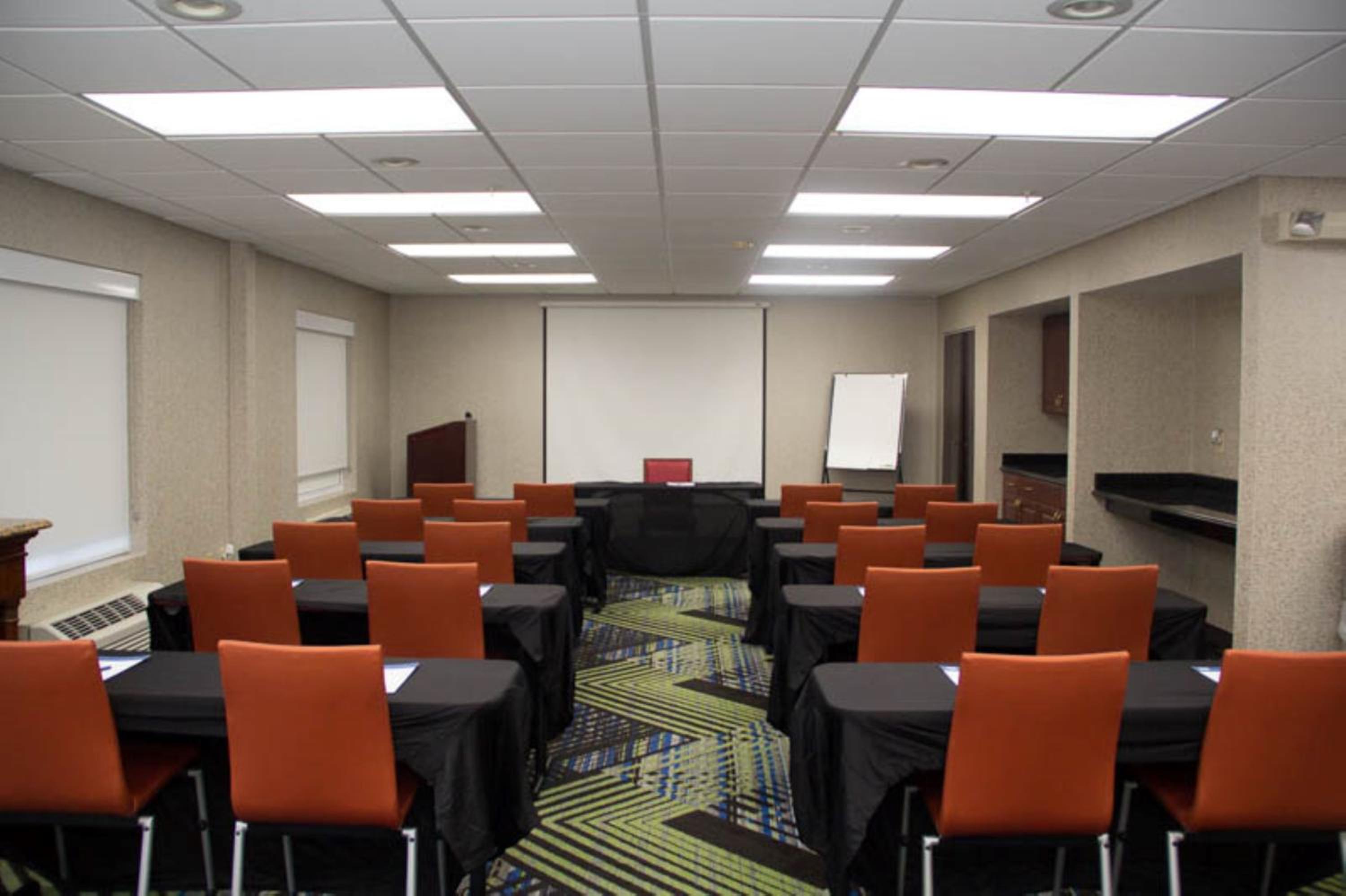 Holiday Inn Express  Suites Kings Mountain - Shelby Area, an IHG Hotel - Property Image 7