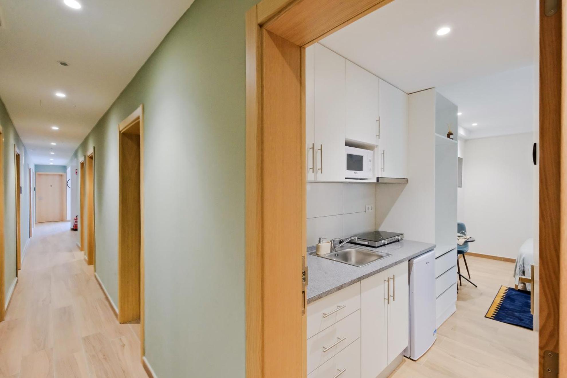 Lovely studio fully equipped near subway N7