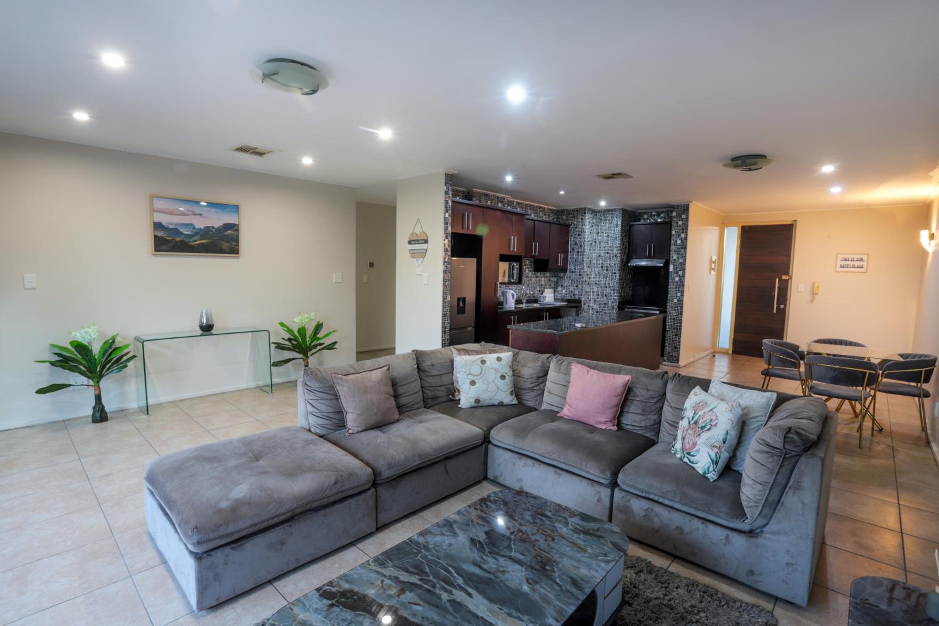 102 Waterfront sea view view 4