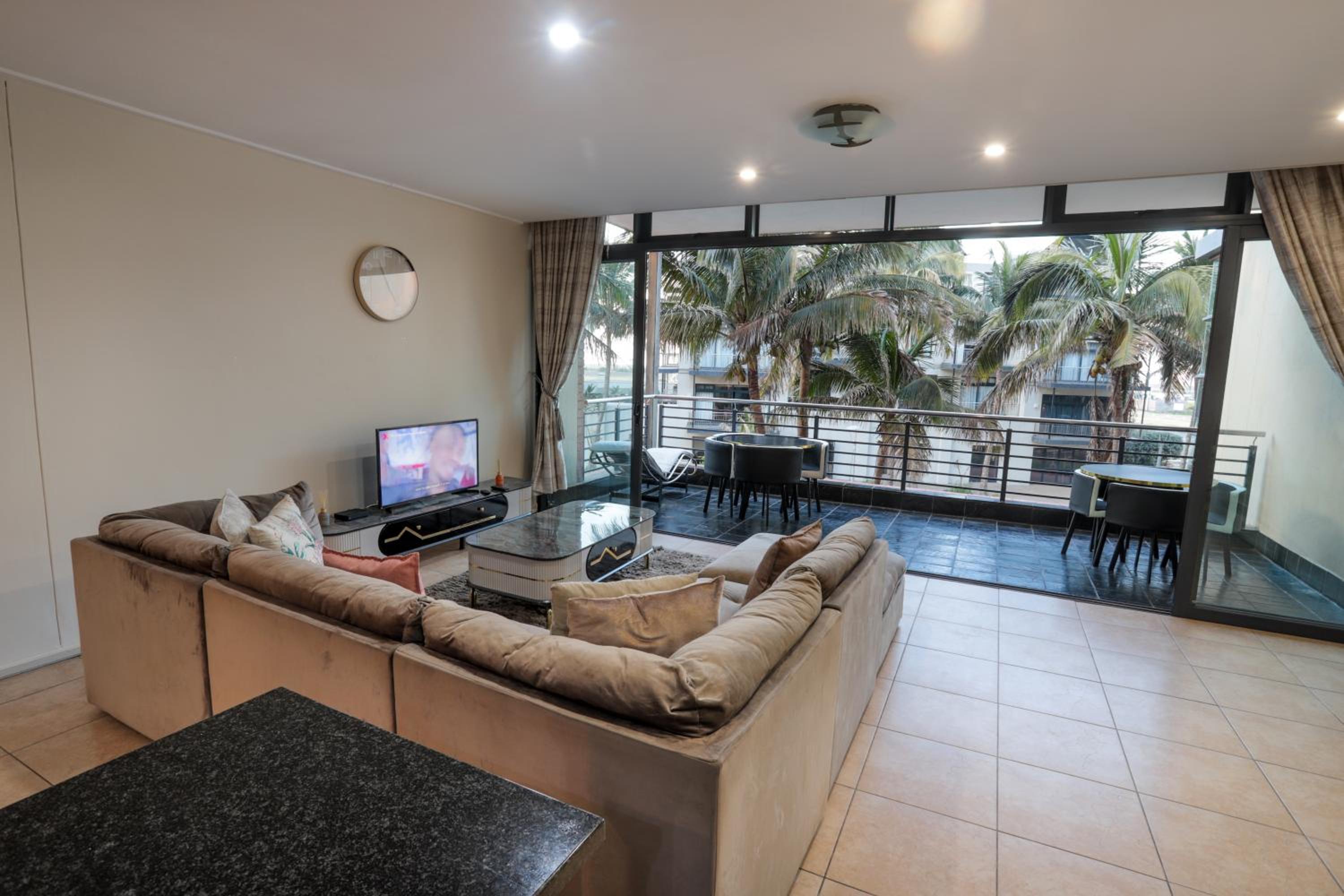 102 Waterfront sea view view 5