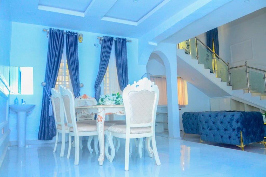 ENIS Homes