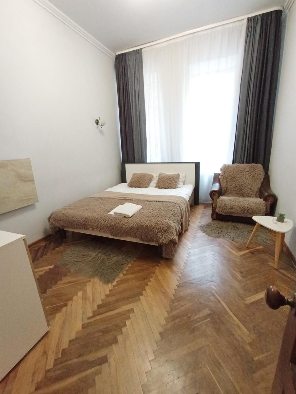 Comfortable modern apartment view 4