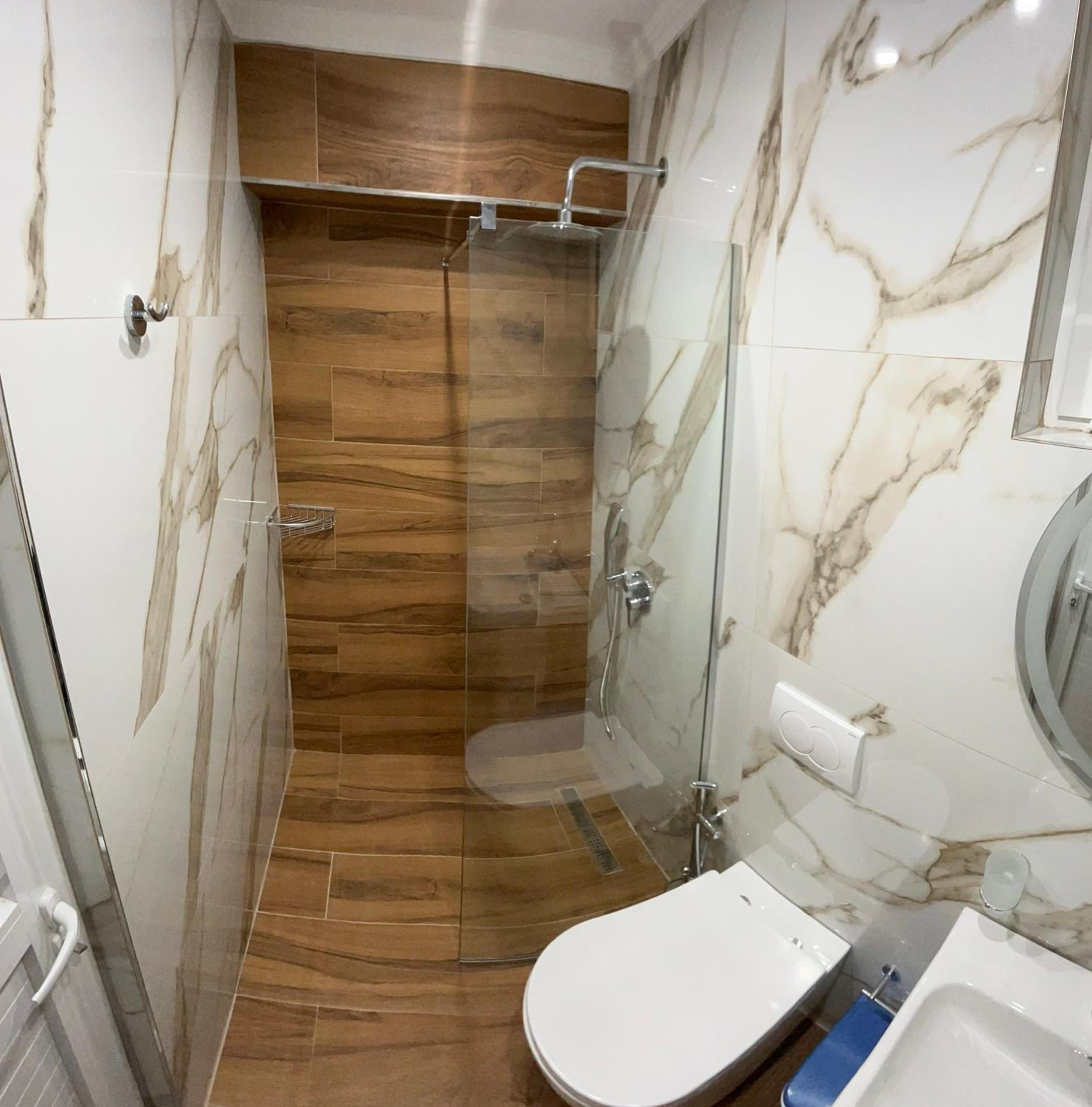 Levend Apartments