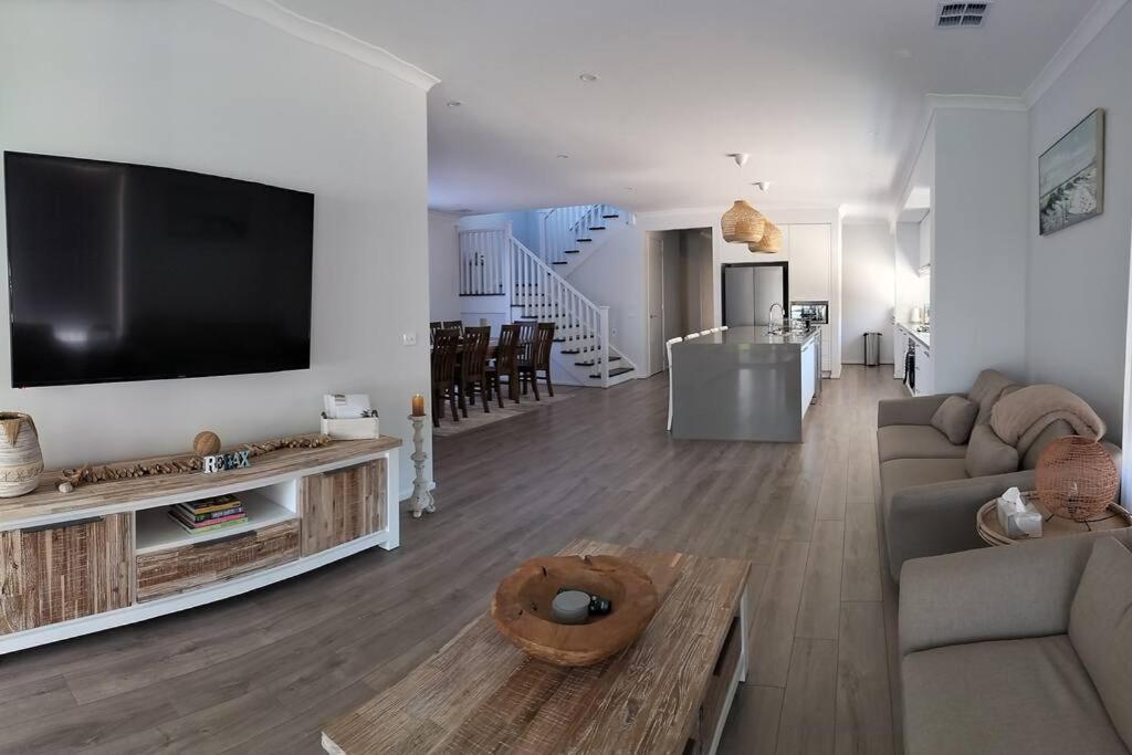 Coastal holiday retreat