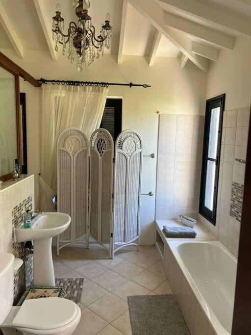 Cozy 2-Bedroom Cyprus Retreat