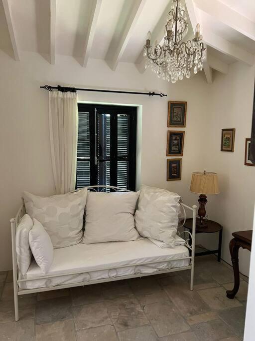 Cozy 2-Bedroom Cyprus Retreat