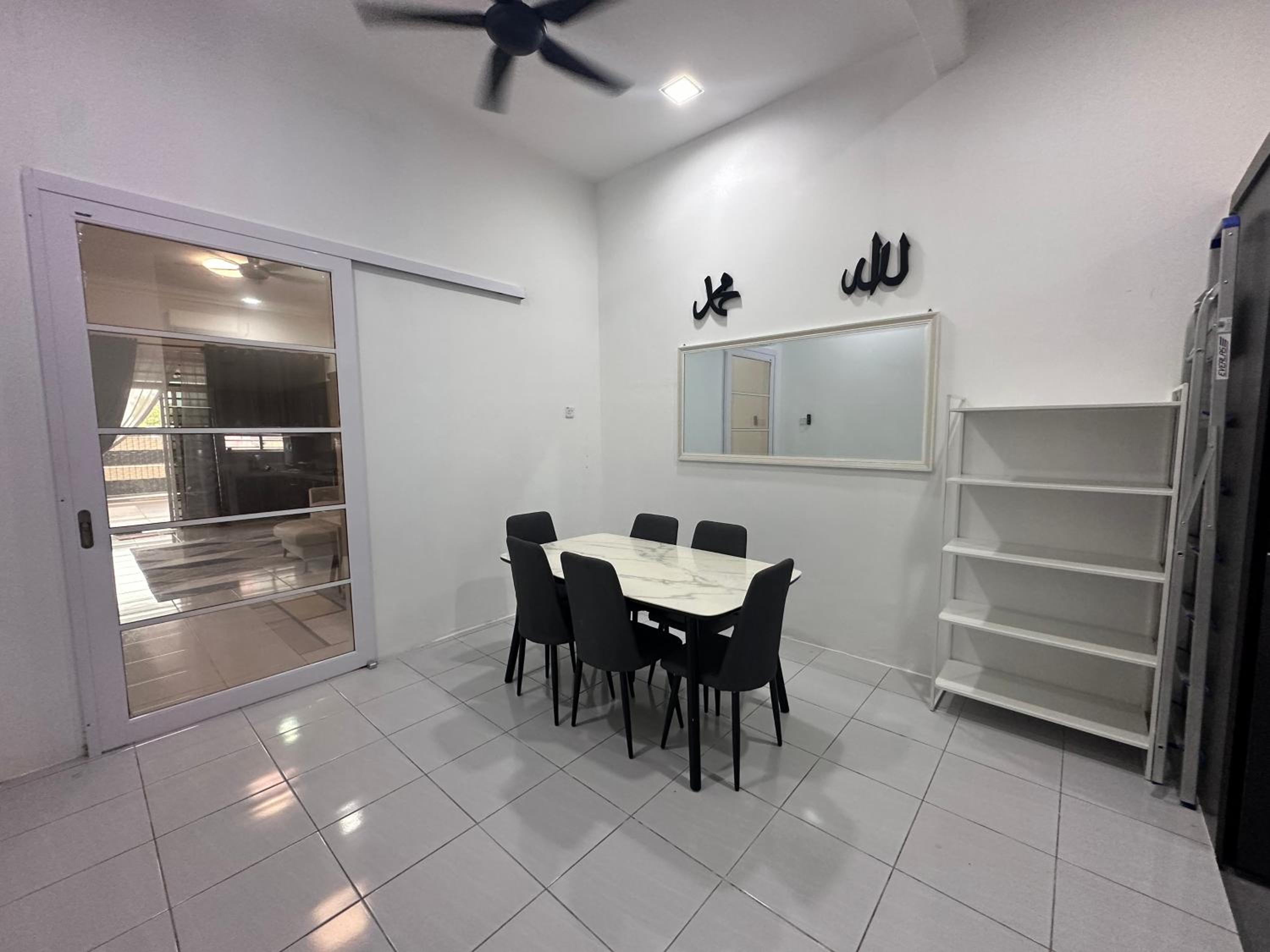 Udins Homestay