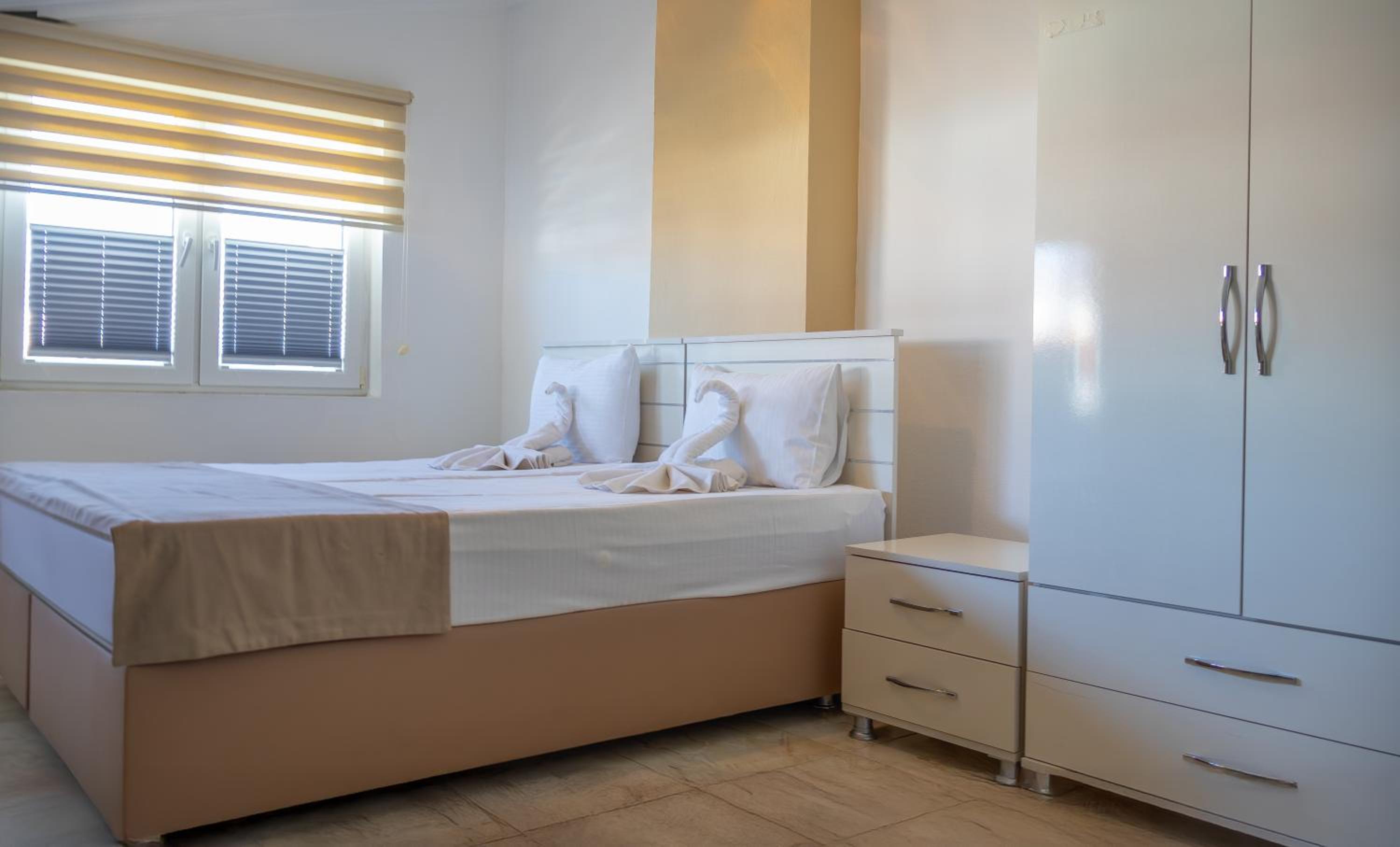 Güden-Pearl - Image 224