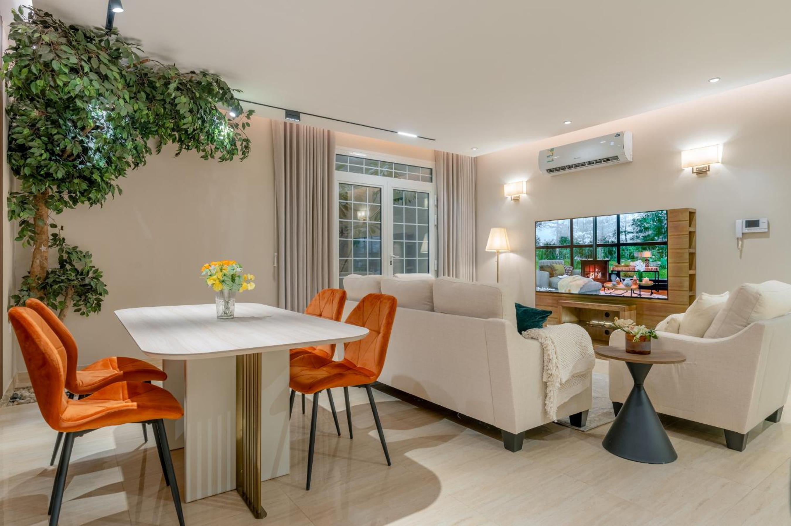 Modern 3-bedroom apartment with garden