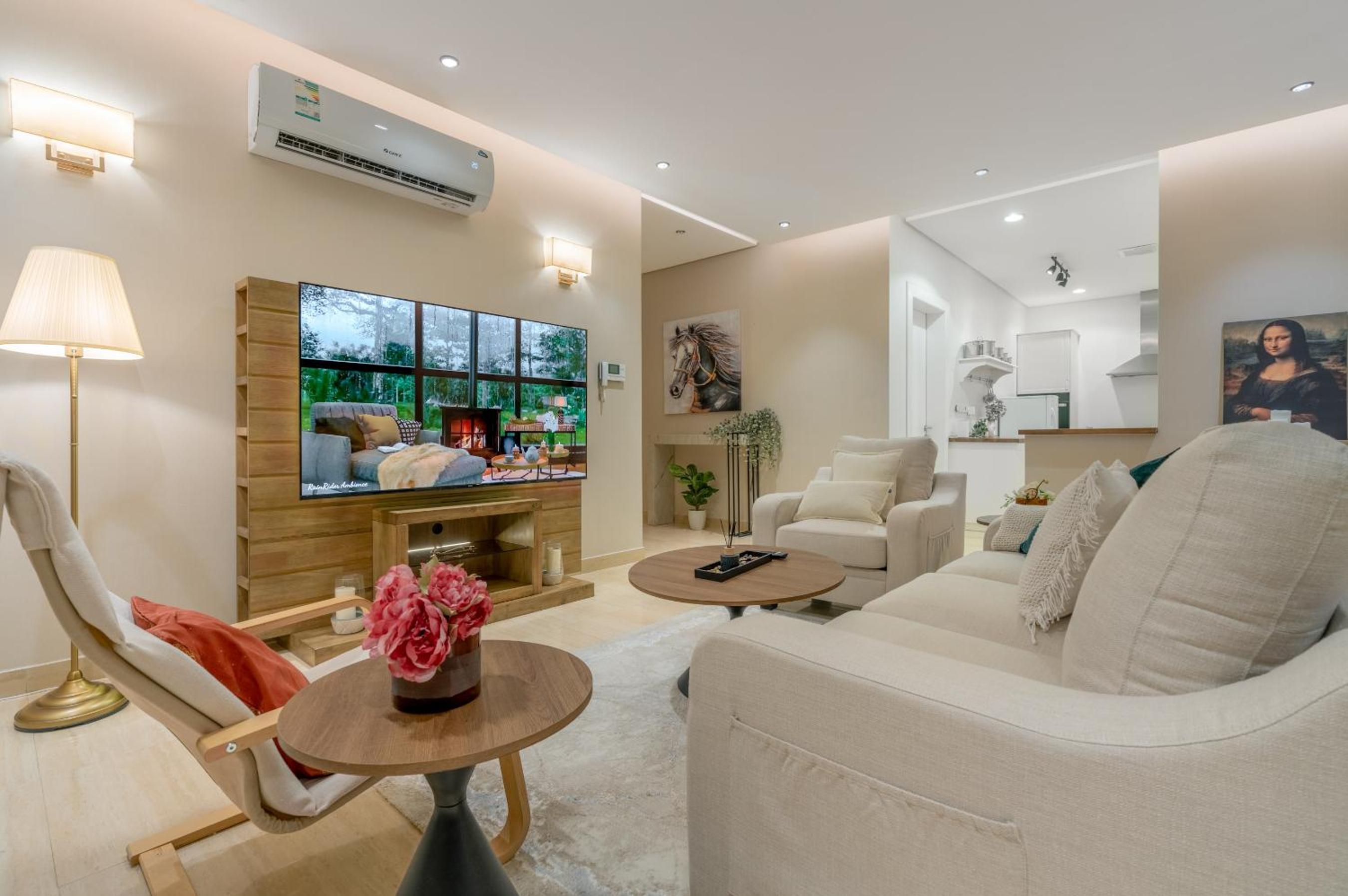 Modern 3-bedroom apartment with garden