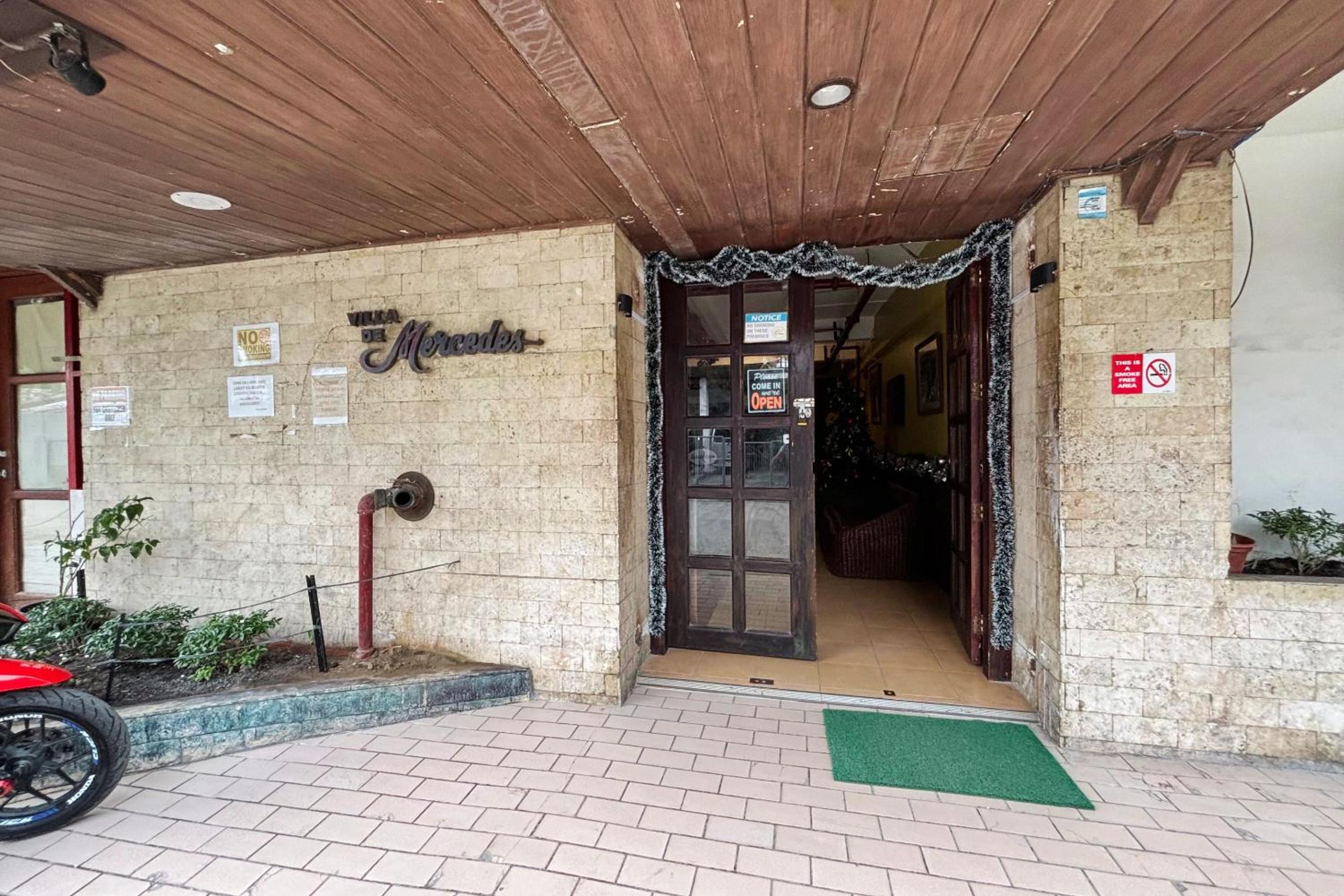 Doña Mercedes Hostel