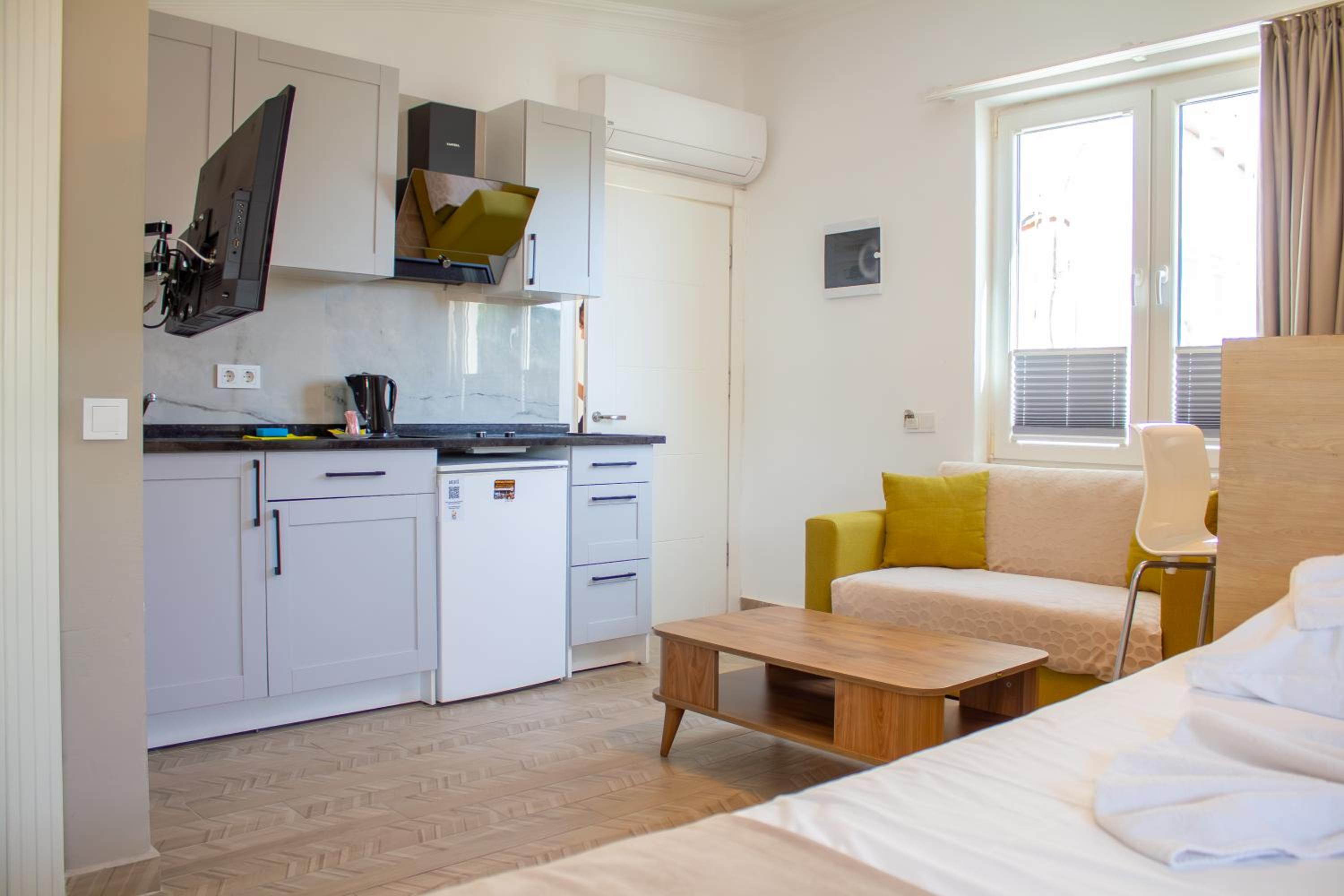 Güden-Pearl - Image 230