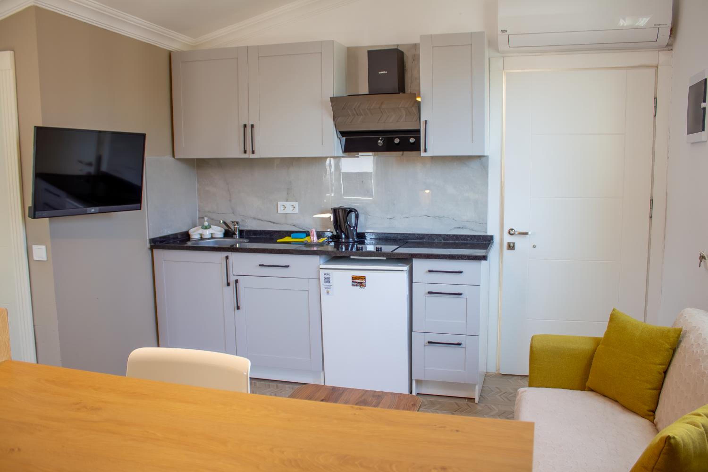 Güden-Pearl - Image 227