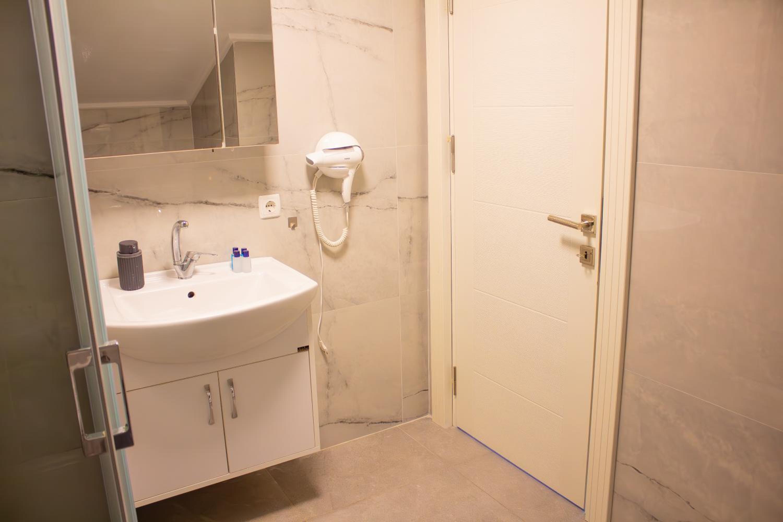 Güden-Pearl - Image 229