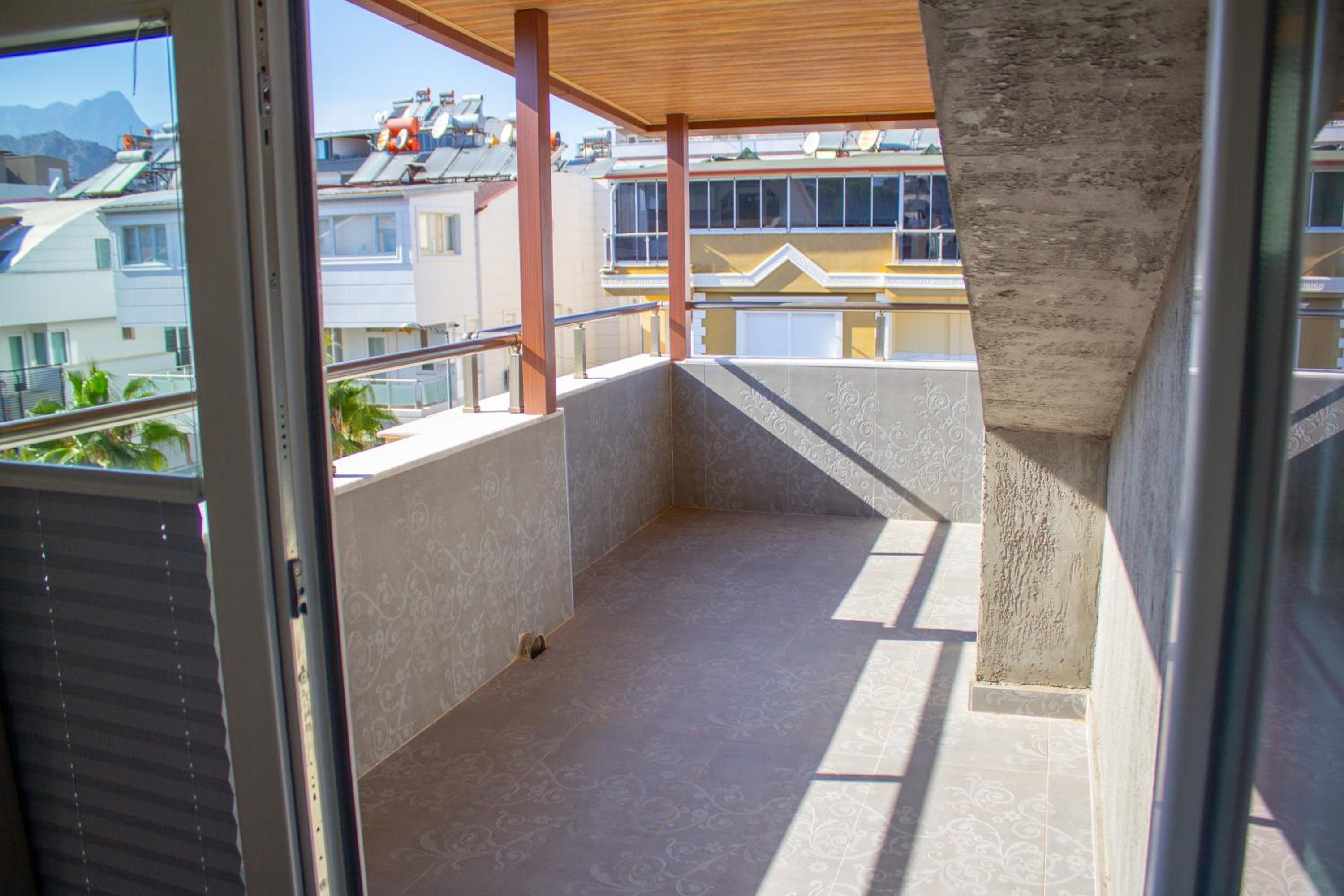 Güden-Pearl - Image 157