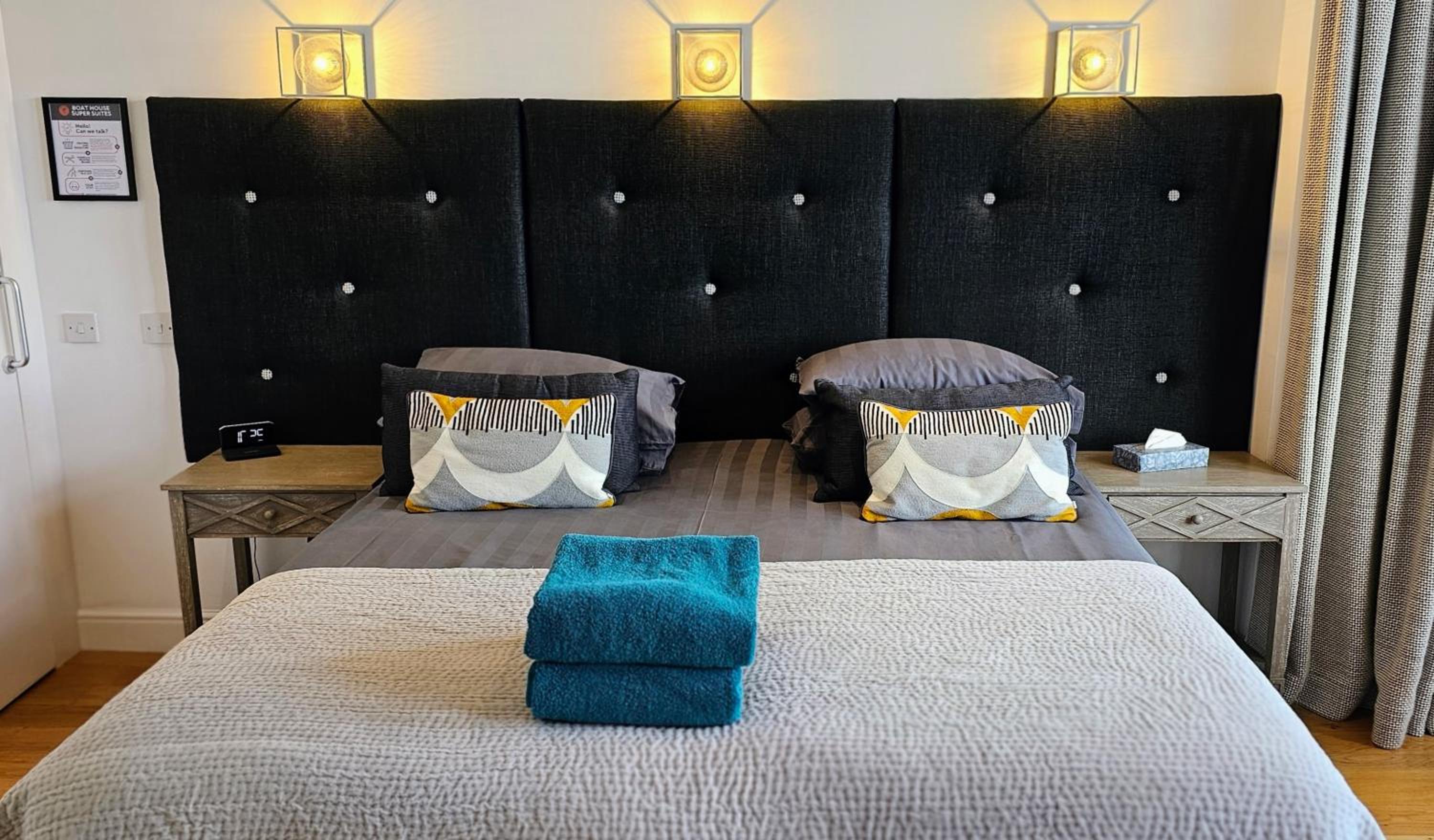 Boat House Super Suites