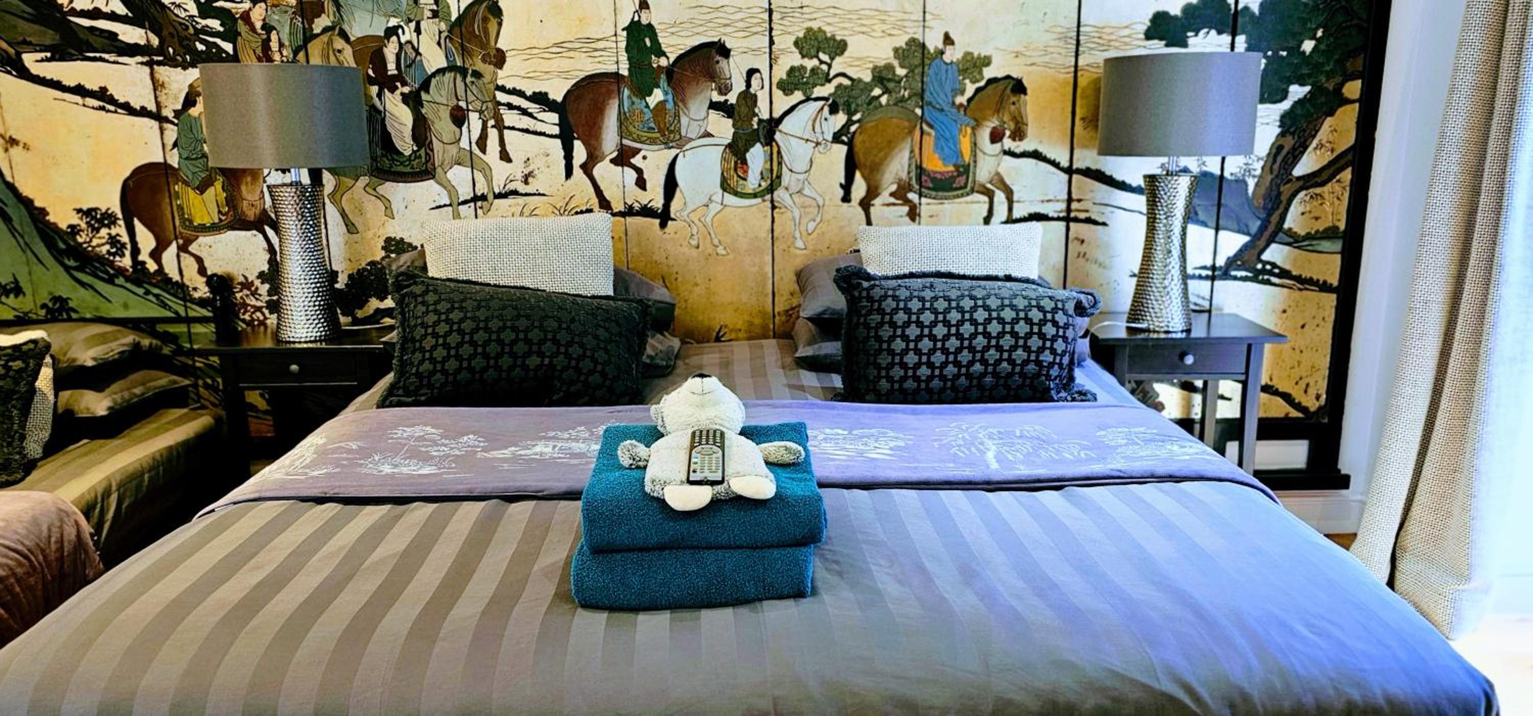 Boat House Super Suites