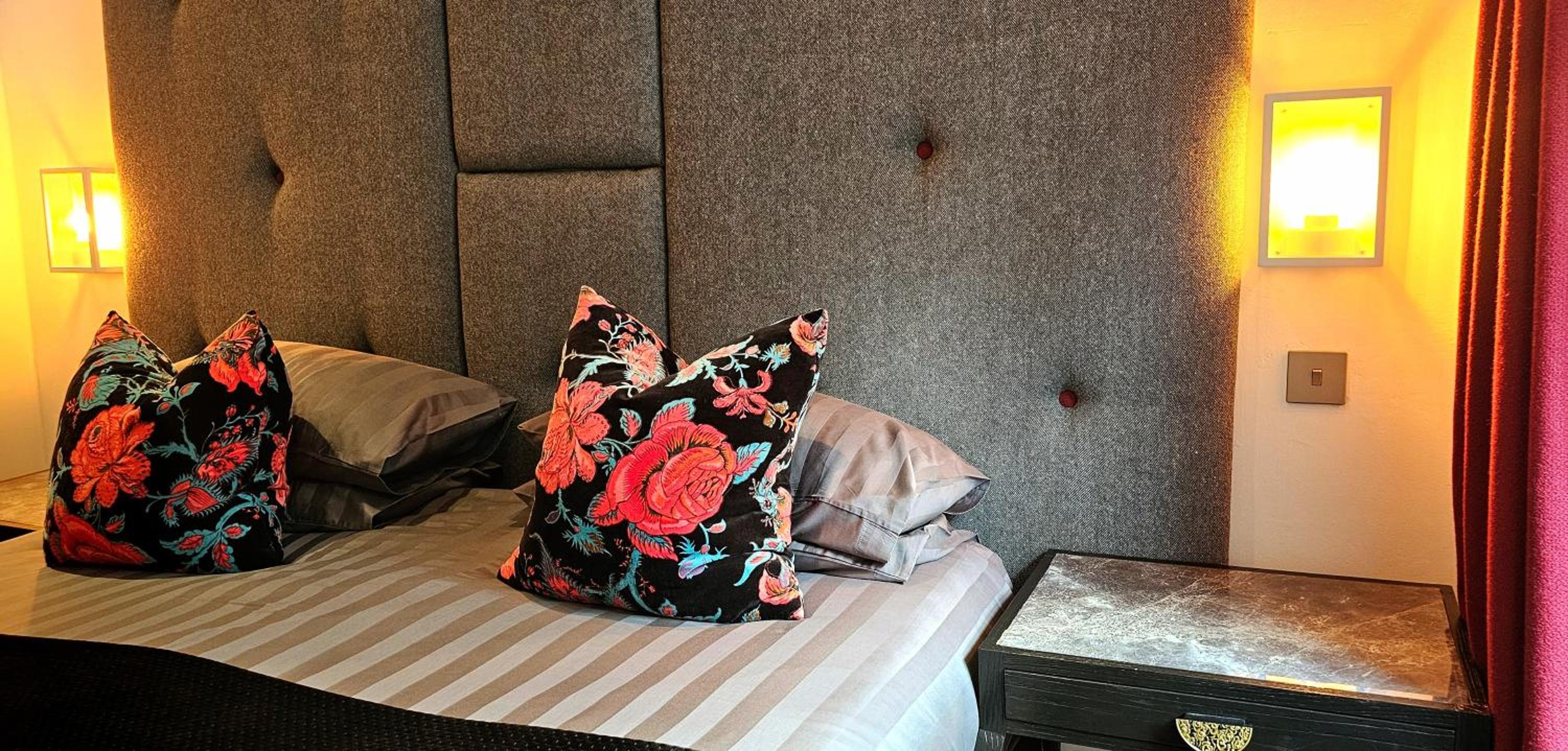 Boat House Super Suites