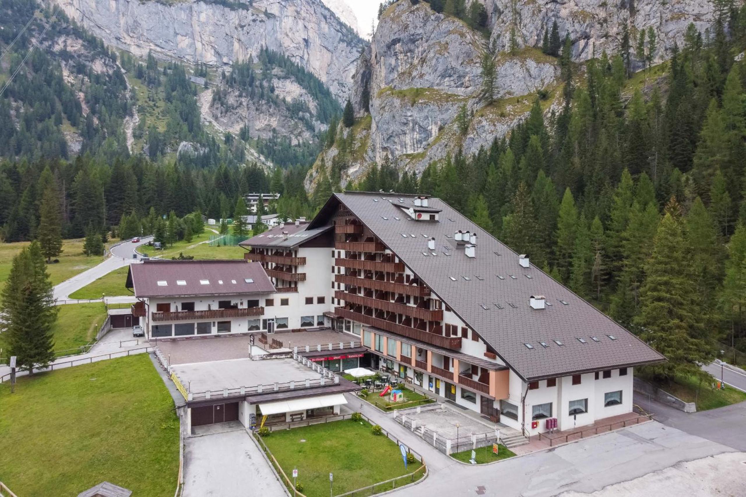 Dolomitissime Holiday Homes Marmolada view 3