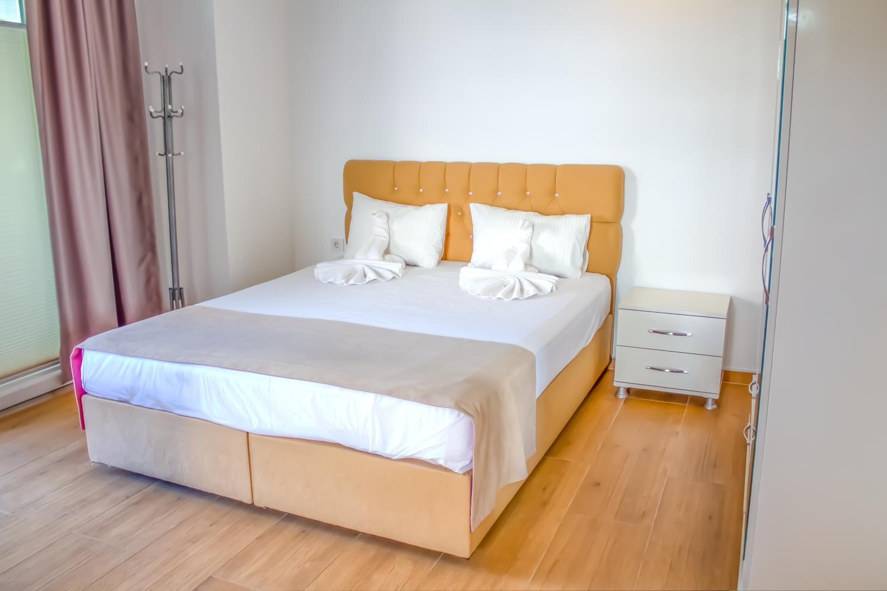 Güden-Pearl - Image 262