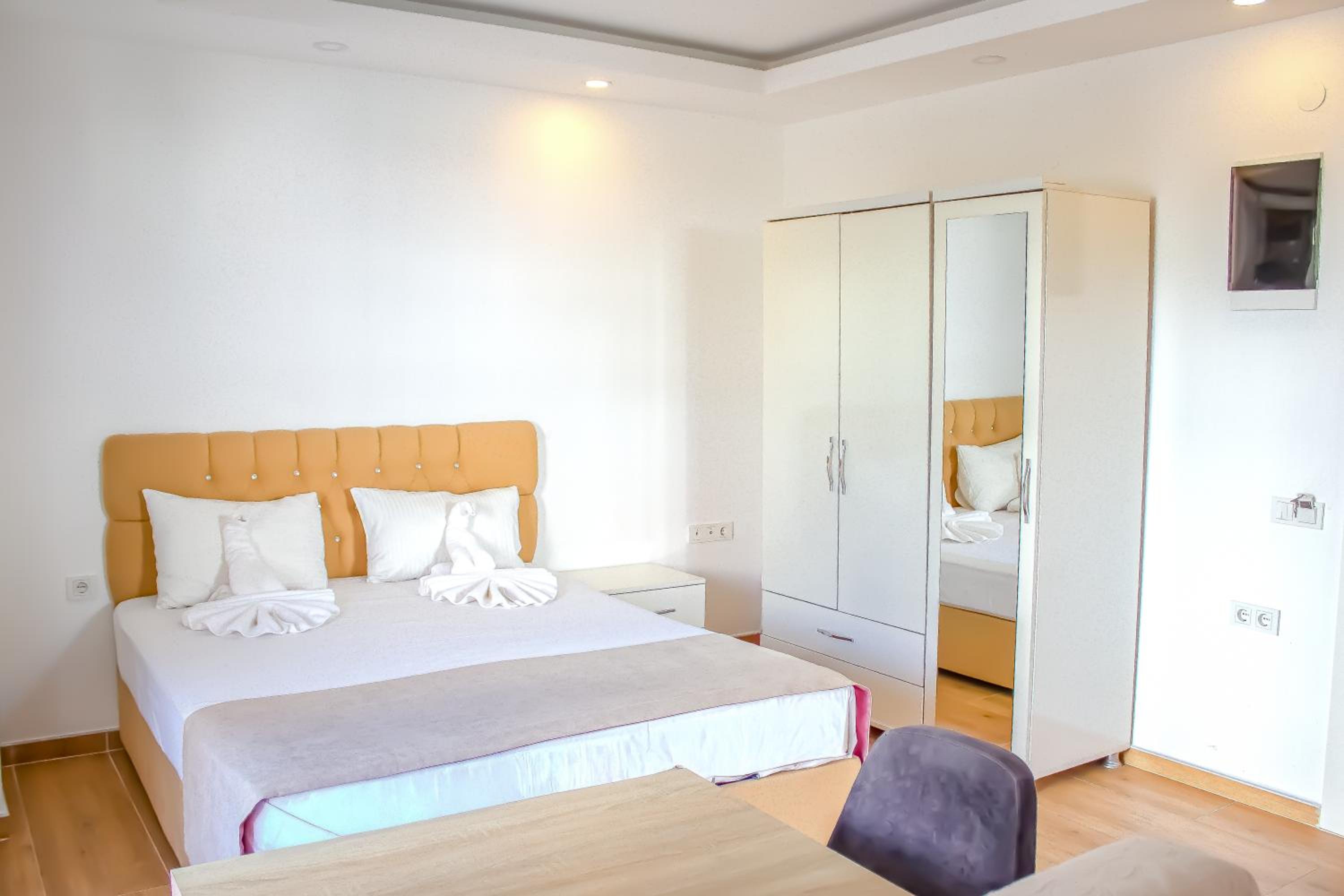 Güden-Pearl - Image 263