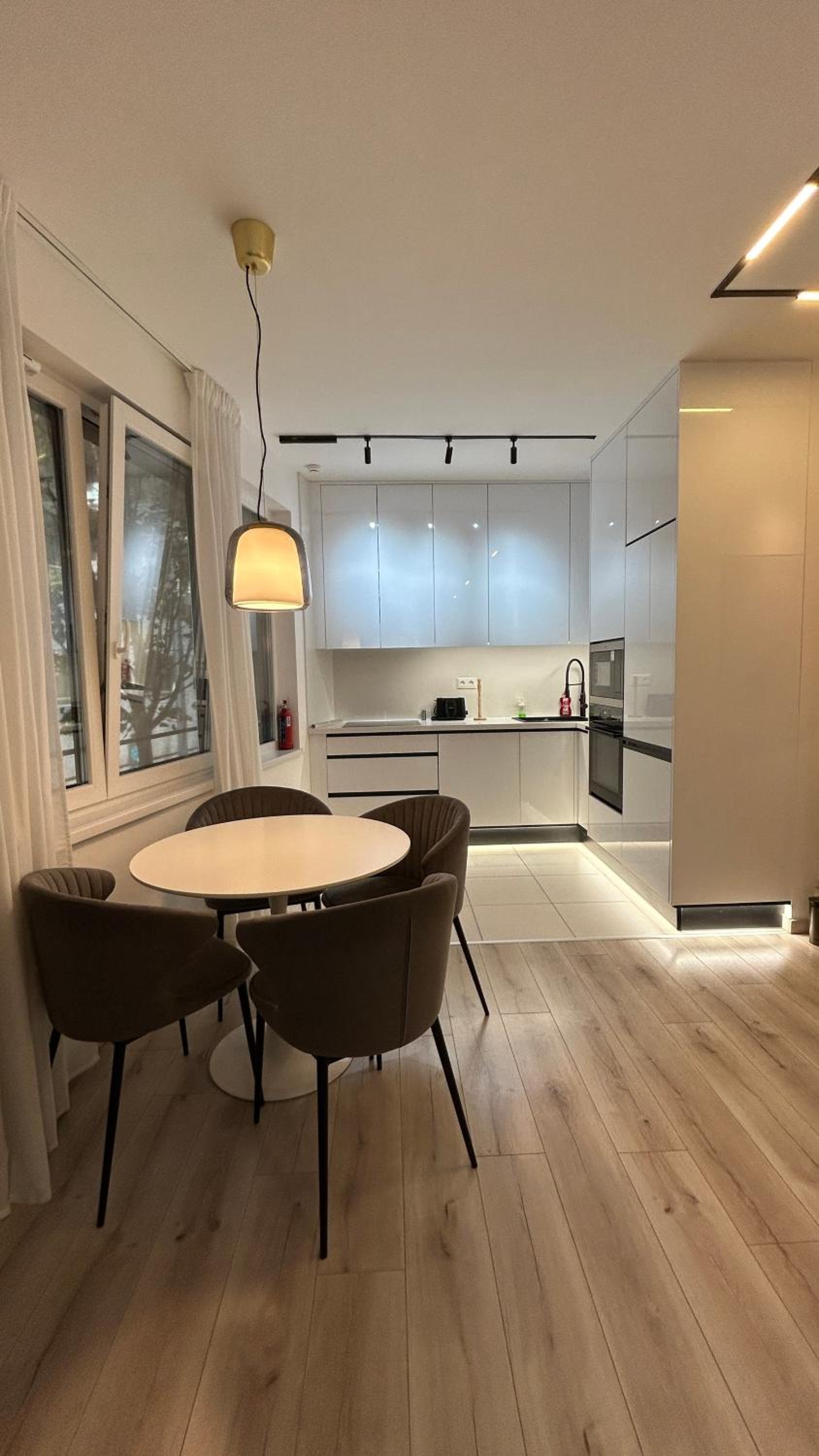 LemonNing Condo