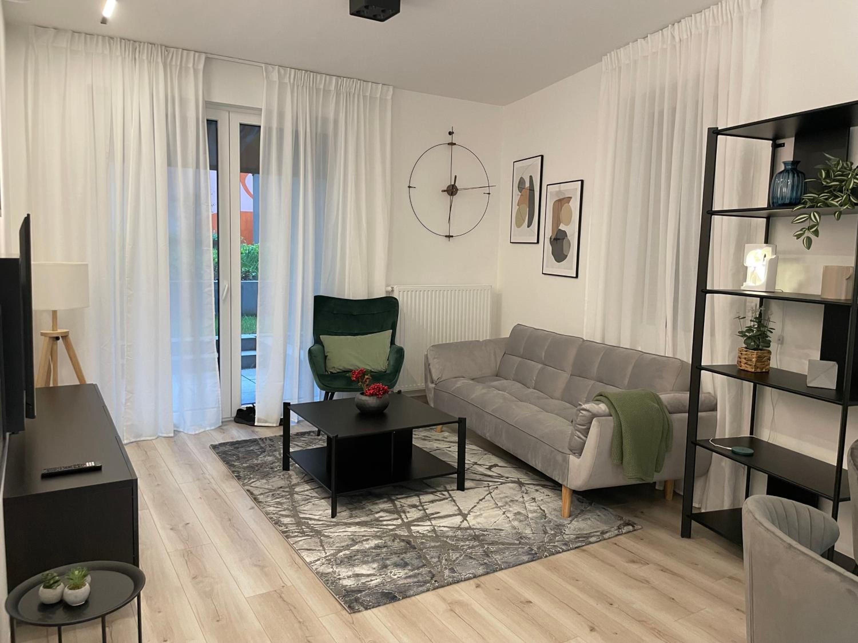 LemonNing Condo