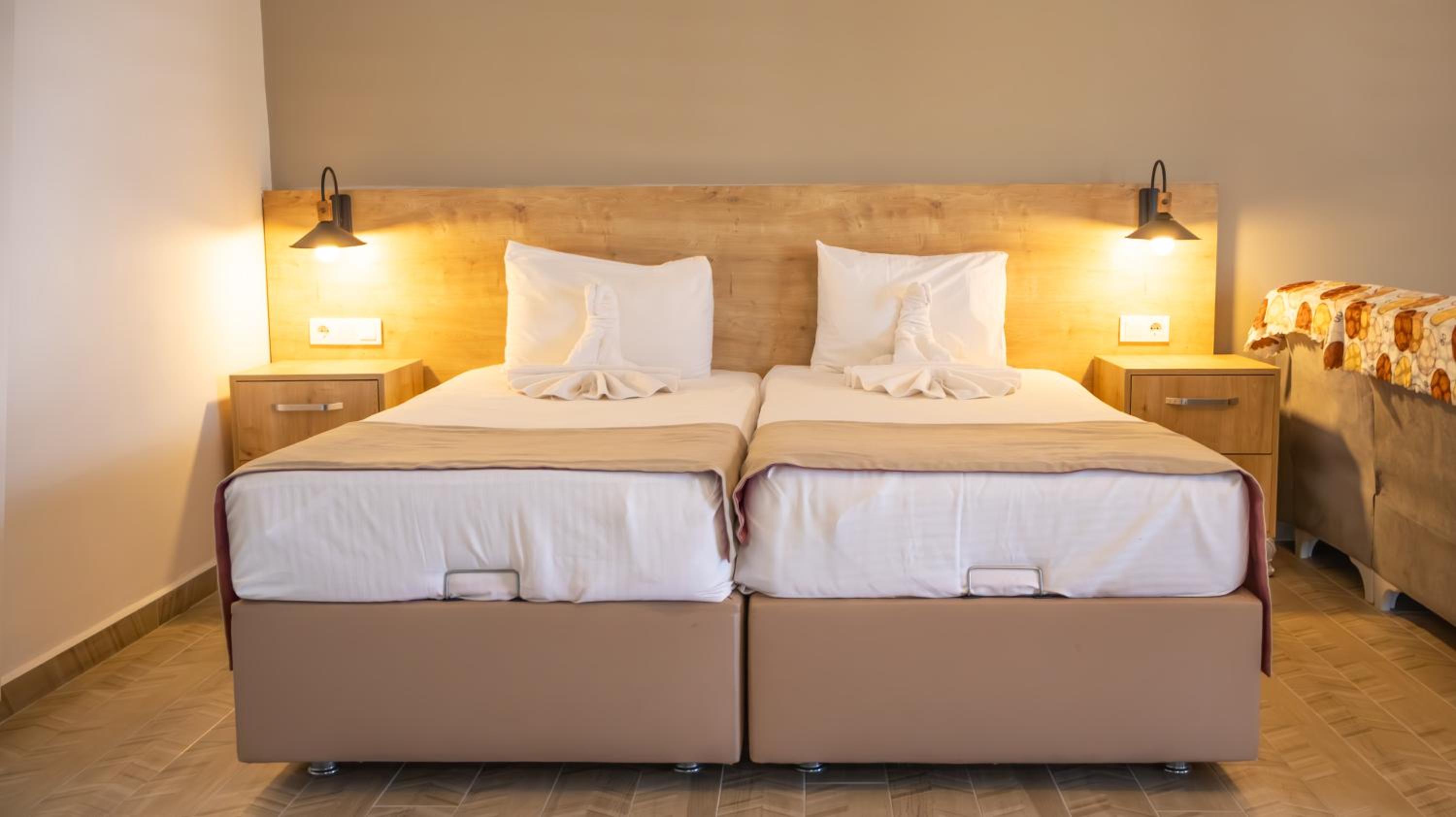 Güden-Pearl - Image 235