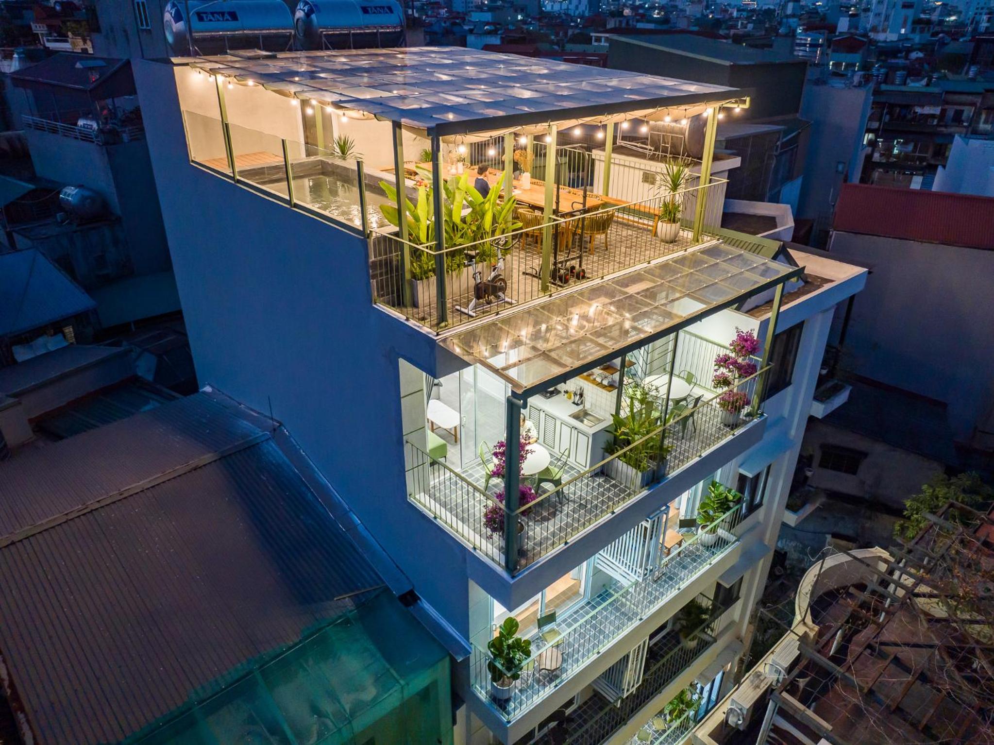 VIVIAN Unique Sky View Building with POOL