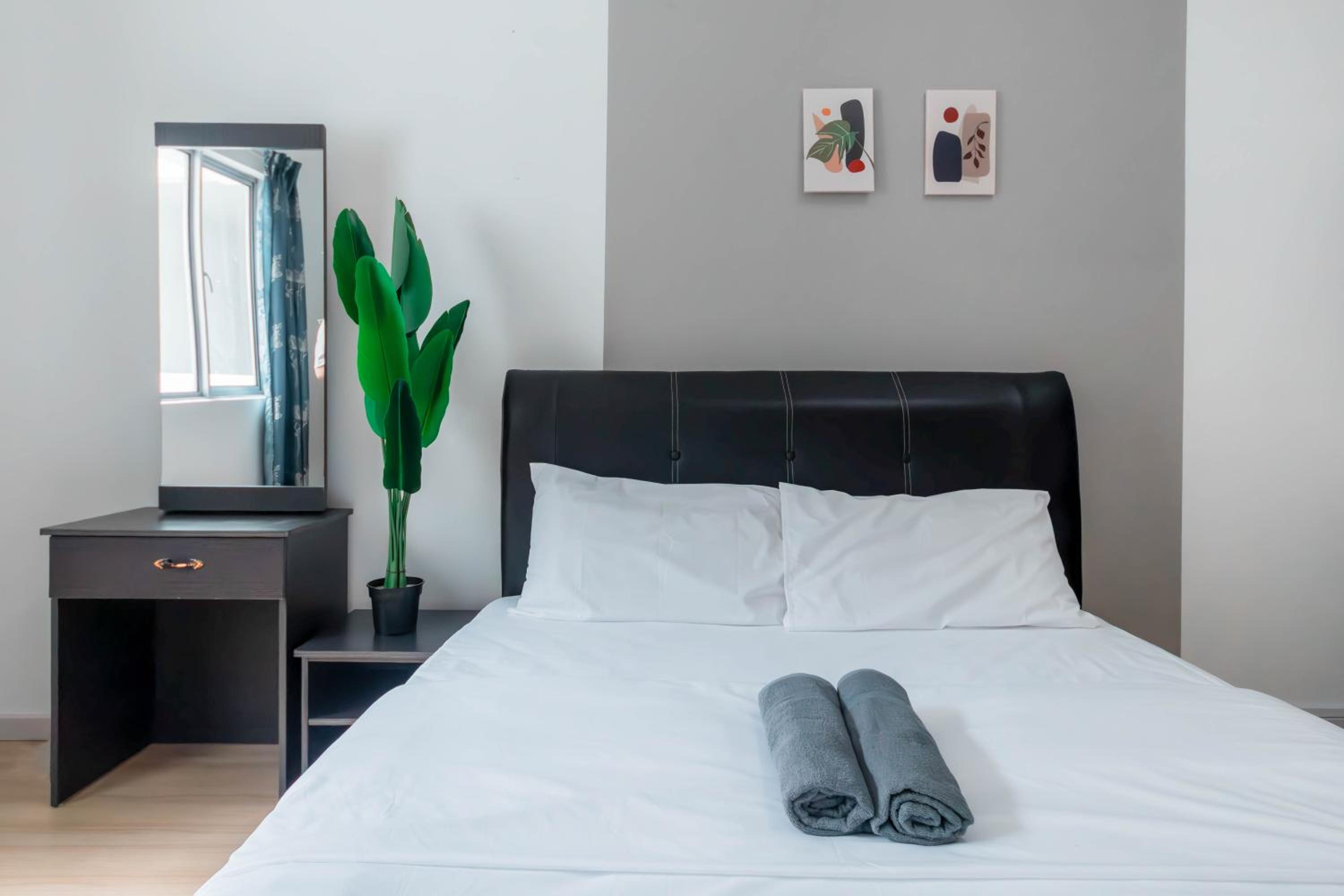 Black White 3BR Condo near Taiping Lake Garden Zoo with Netflix WiFi photo 8