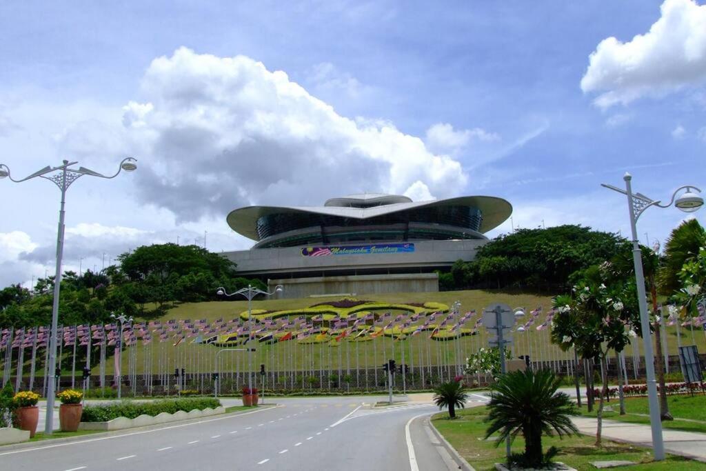 Cozy Family Oasis PutraJaya photo 5