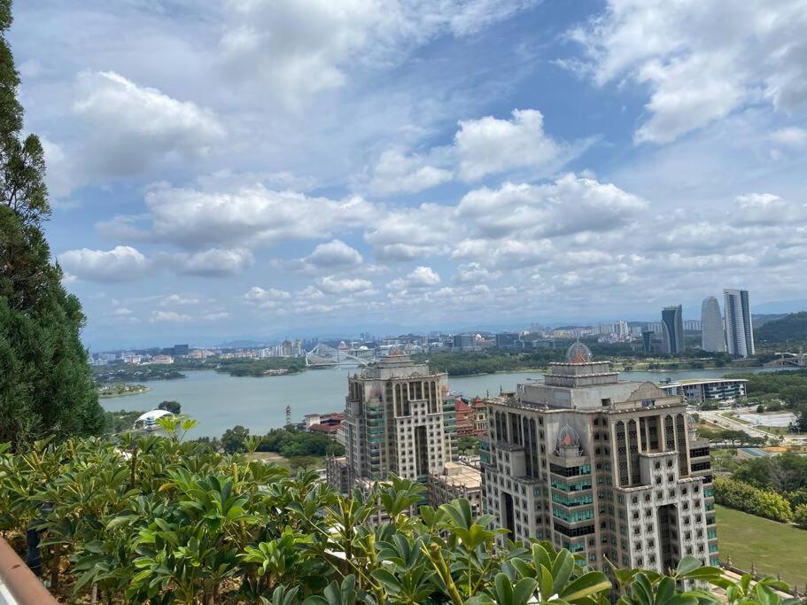 Cozy Family Oasis PutraJaya view 4