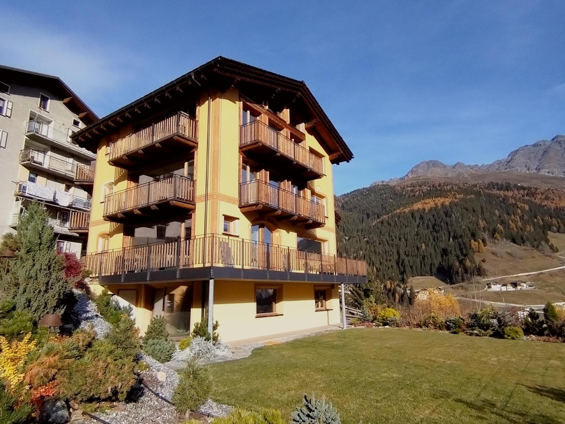 Chalet MAOL Luxury Living view 3