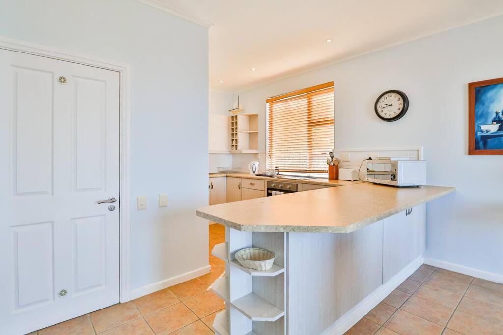 Home in Mosselbay Lodge 33 view 2