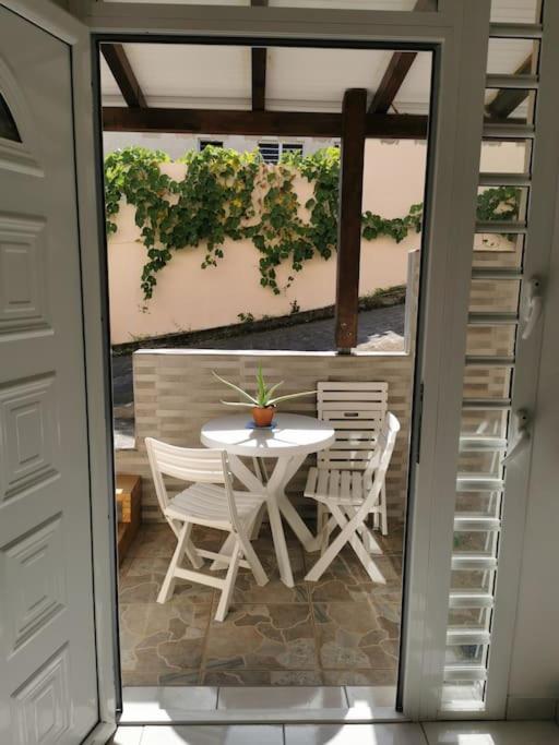 Charmant T2 bas de villa view 3