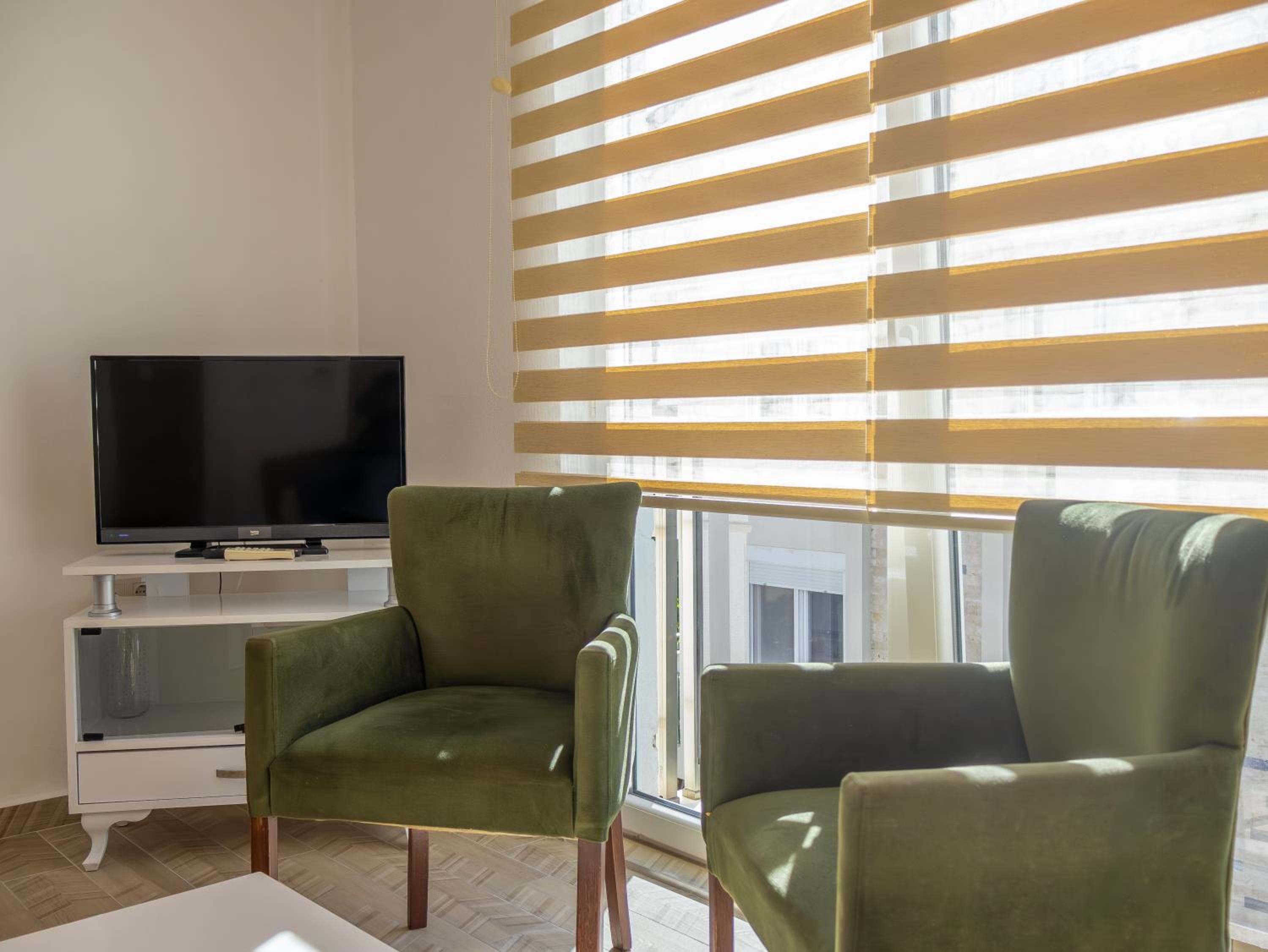 Güden-Pearl - Image 168