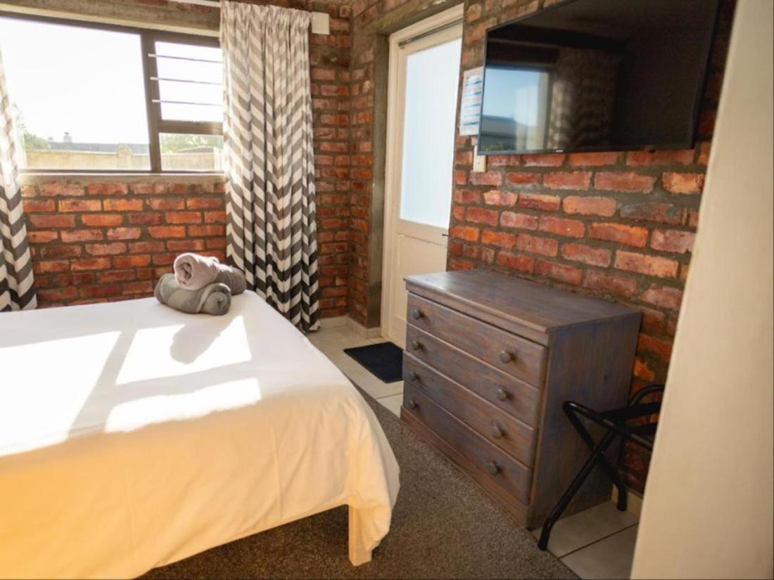 25 On Main Struisbaai - Economy Appartment view 3