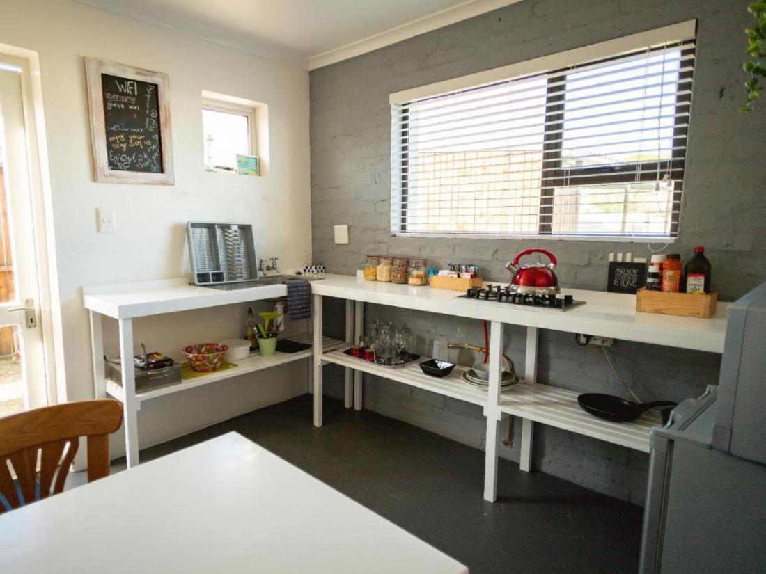 25 On Main Struisbaai - Economy Appartment view 4