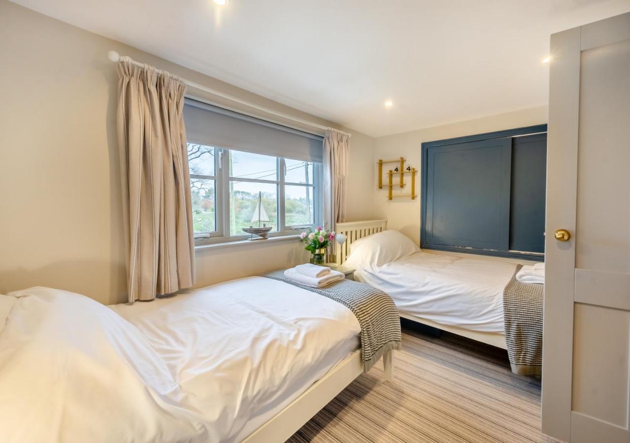 4 Bed in Southwold oc-hskimm
