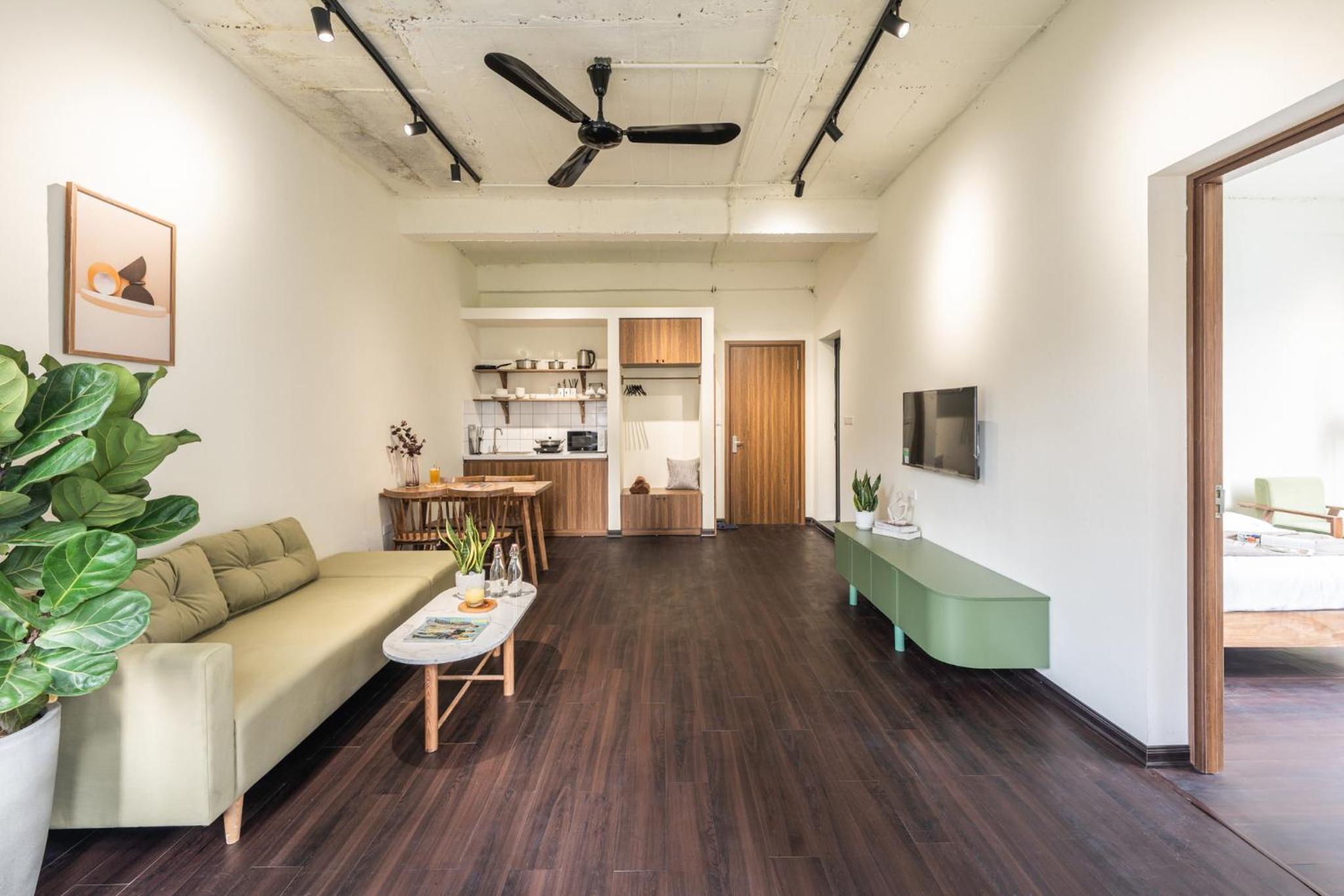 GEVENA Residence in Center with JACUZZI