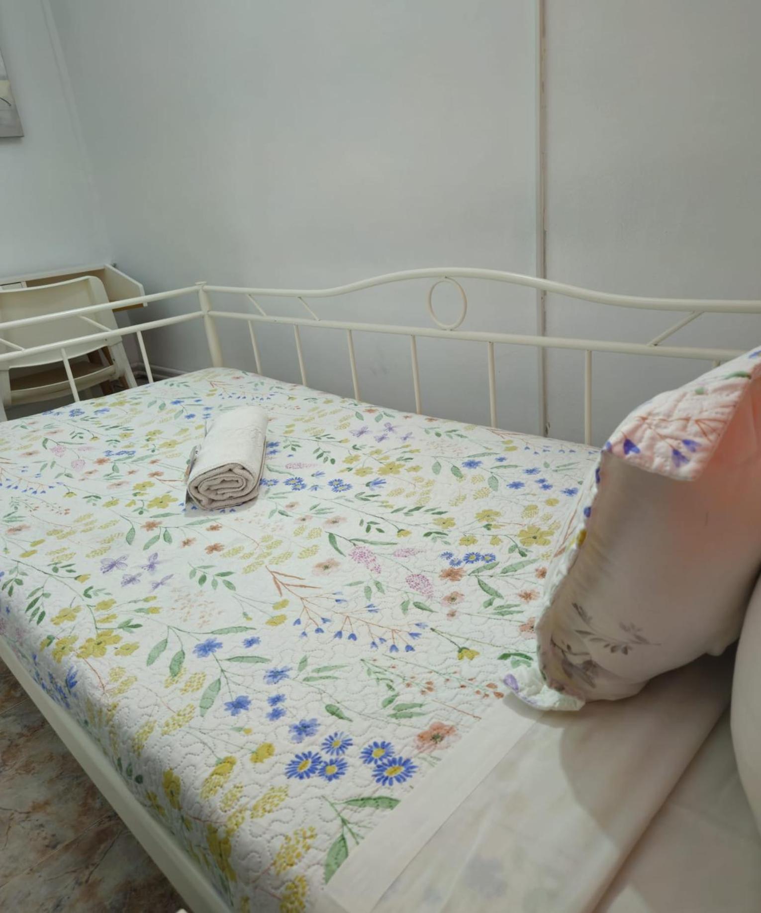YOUTH HOSTEL - Central and Basic Drassanes