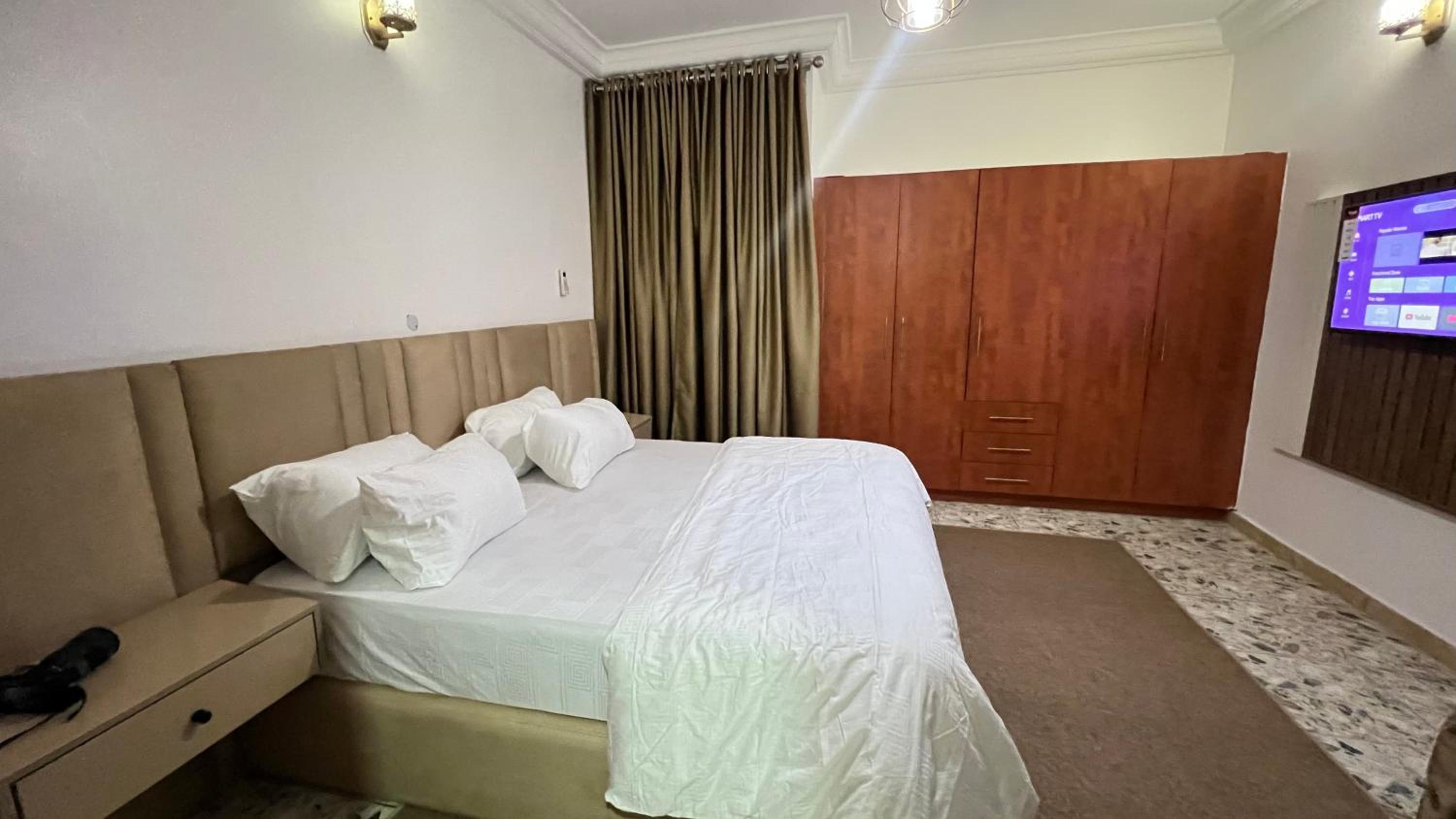 Fulloption 2bedroom Apartment