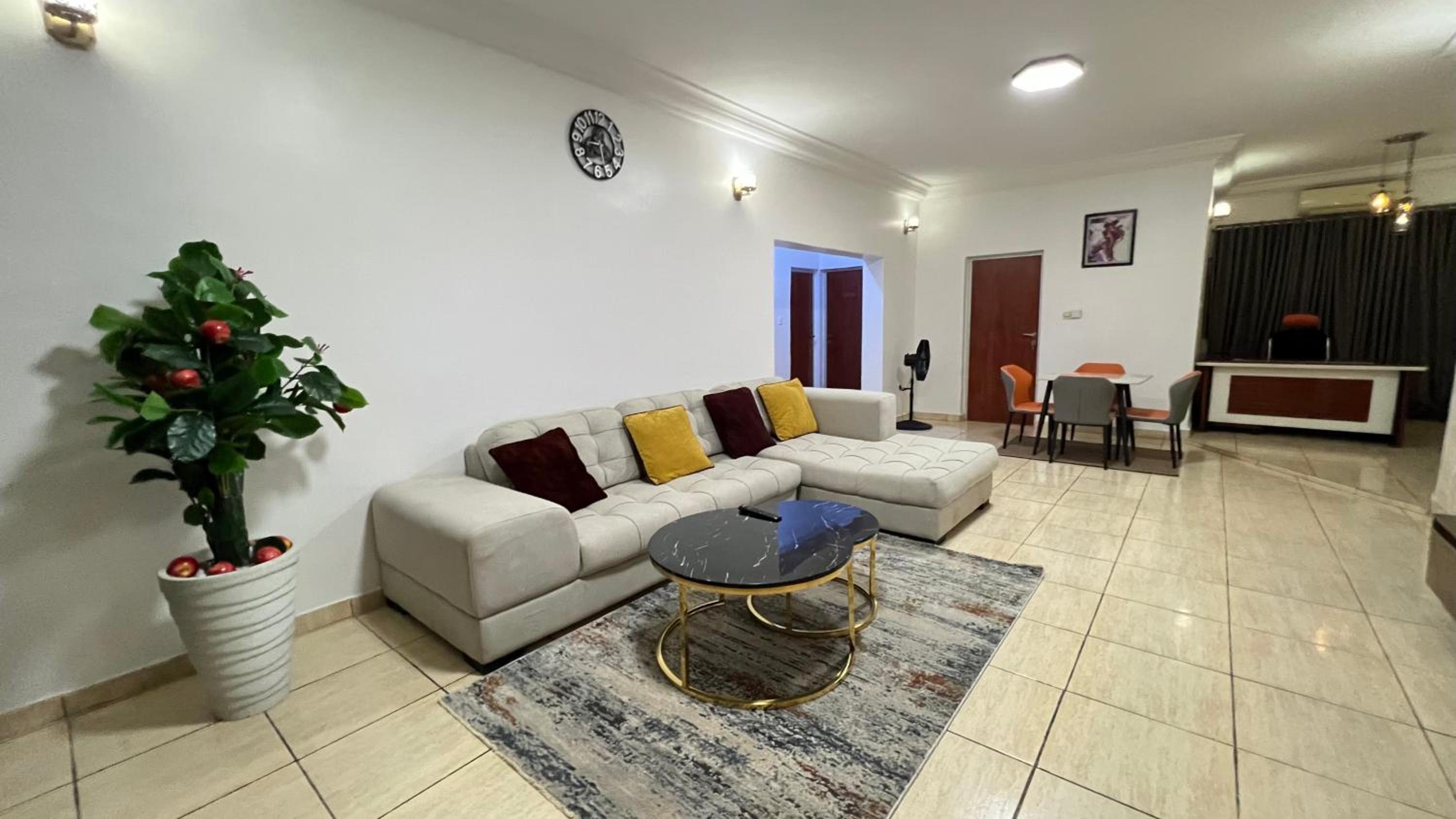 Fulloption 2bedroom Apartment