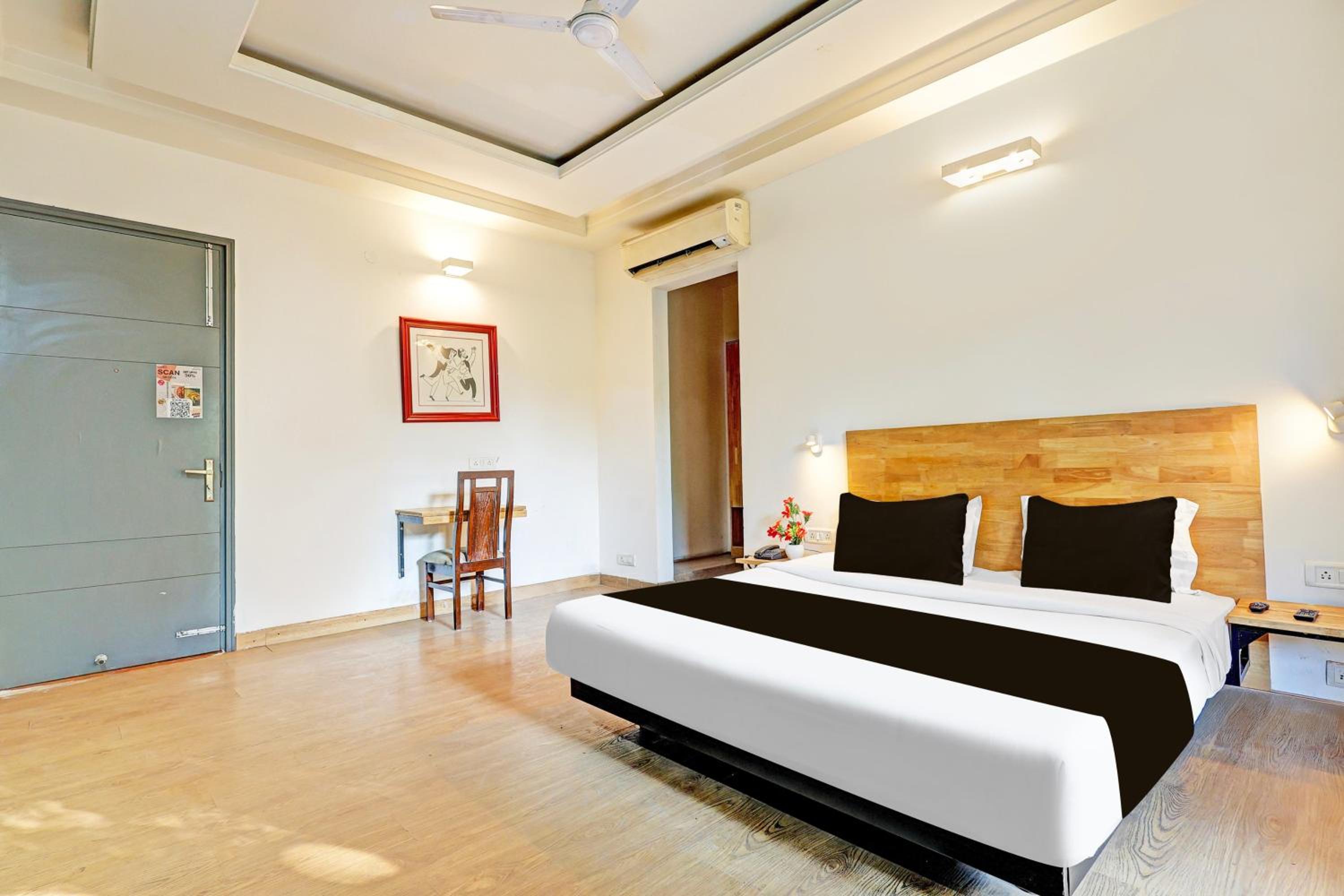 Super Townhouse Sector 49 Sohna Road