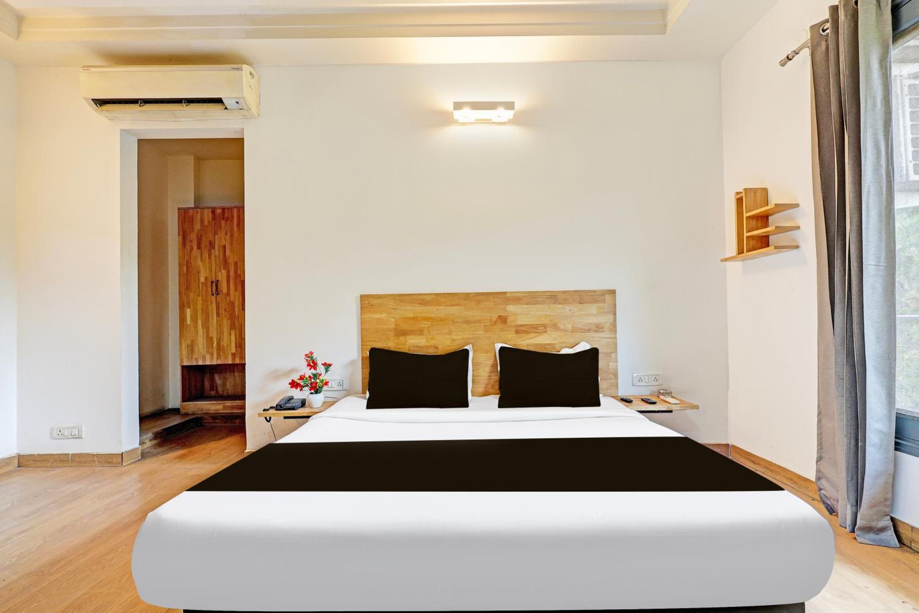 Super Townhouse Sector 49 Sohna Road